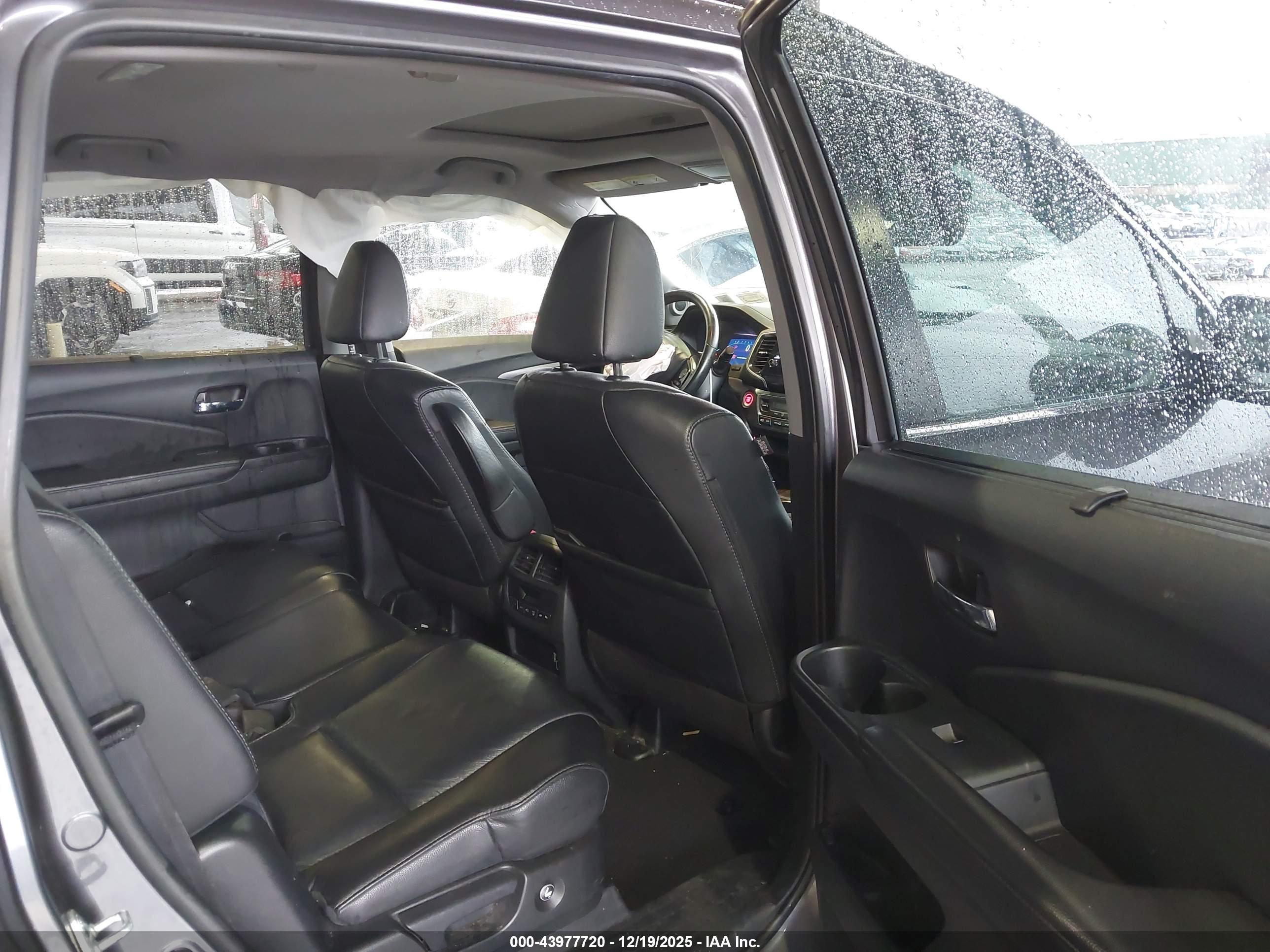 HONDA PILOT image 8