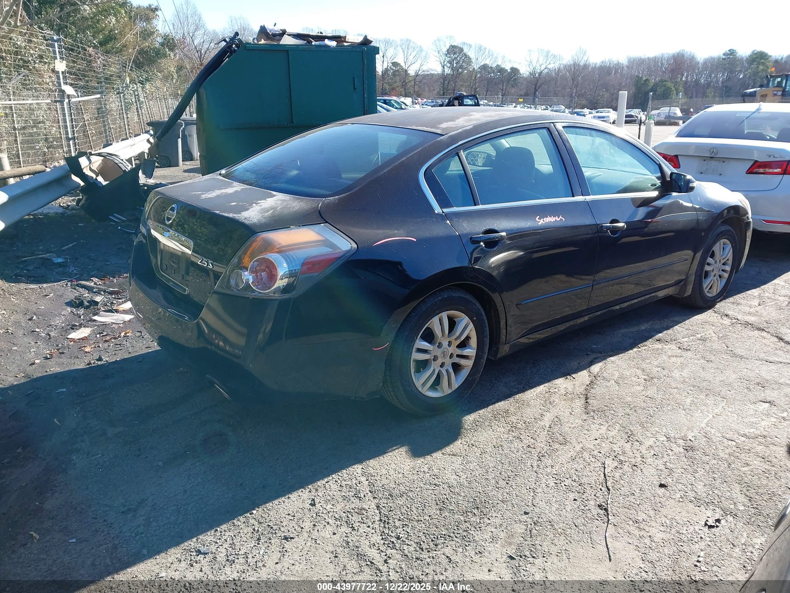 NISSAN ALTIMA image 4