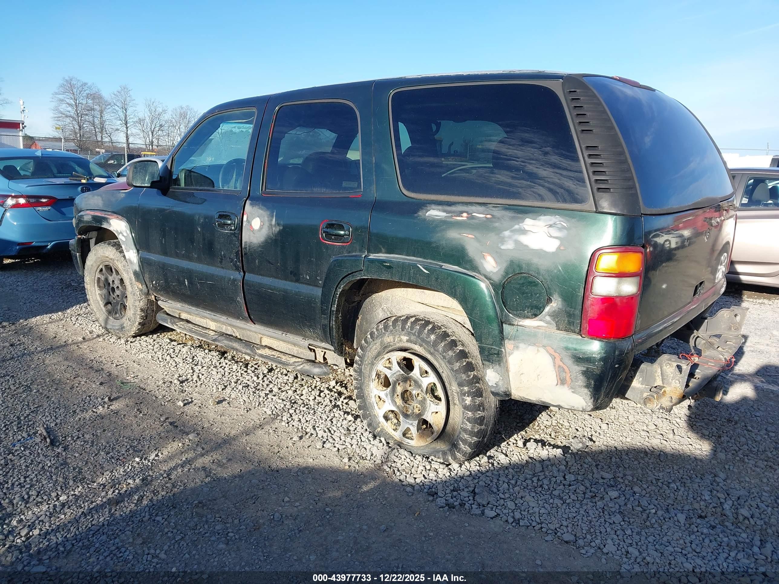 CHEVROLET TAHOE image 3