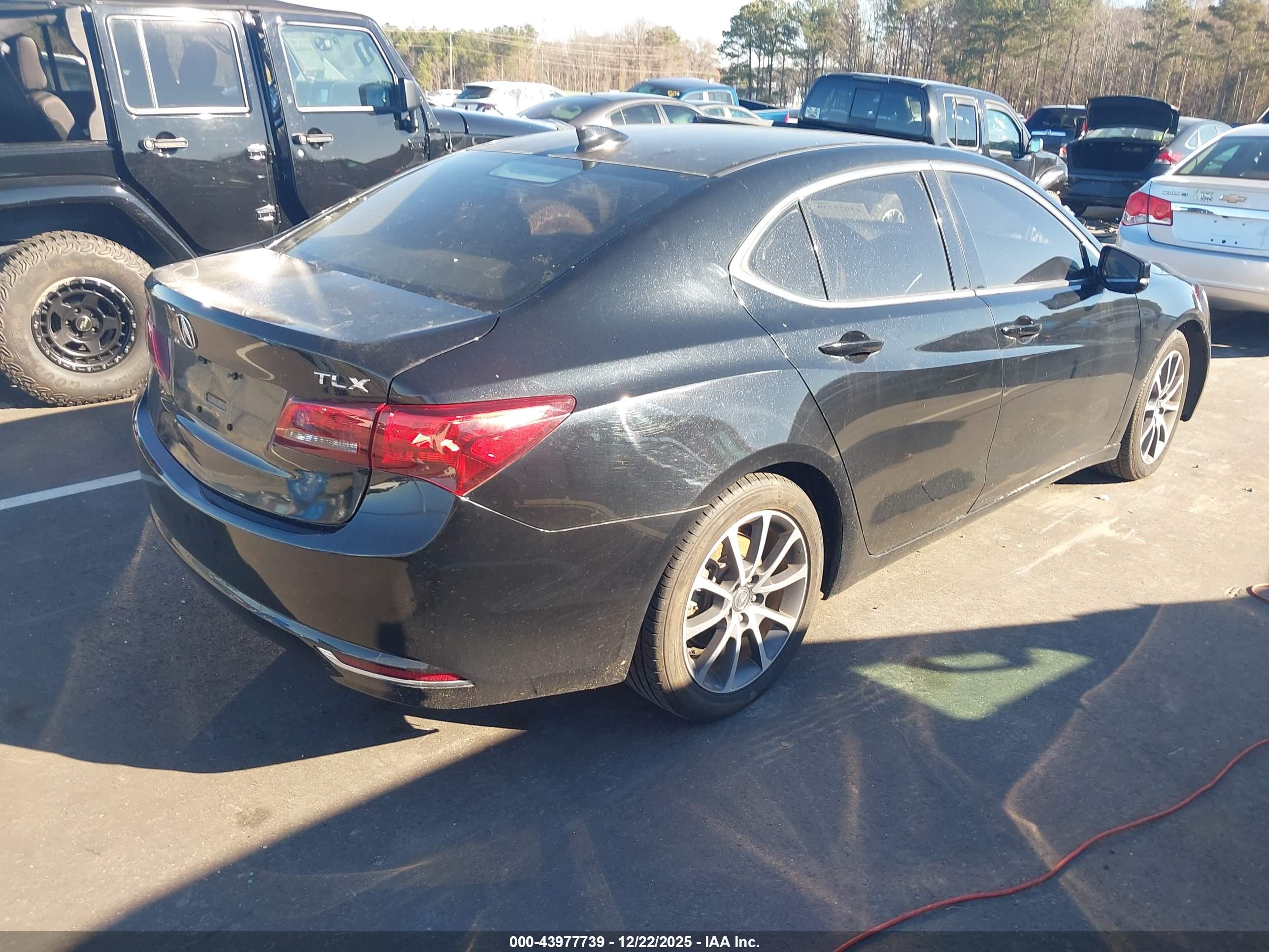 ACURA TLX image 4