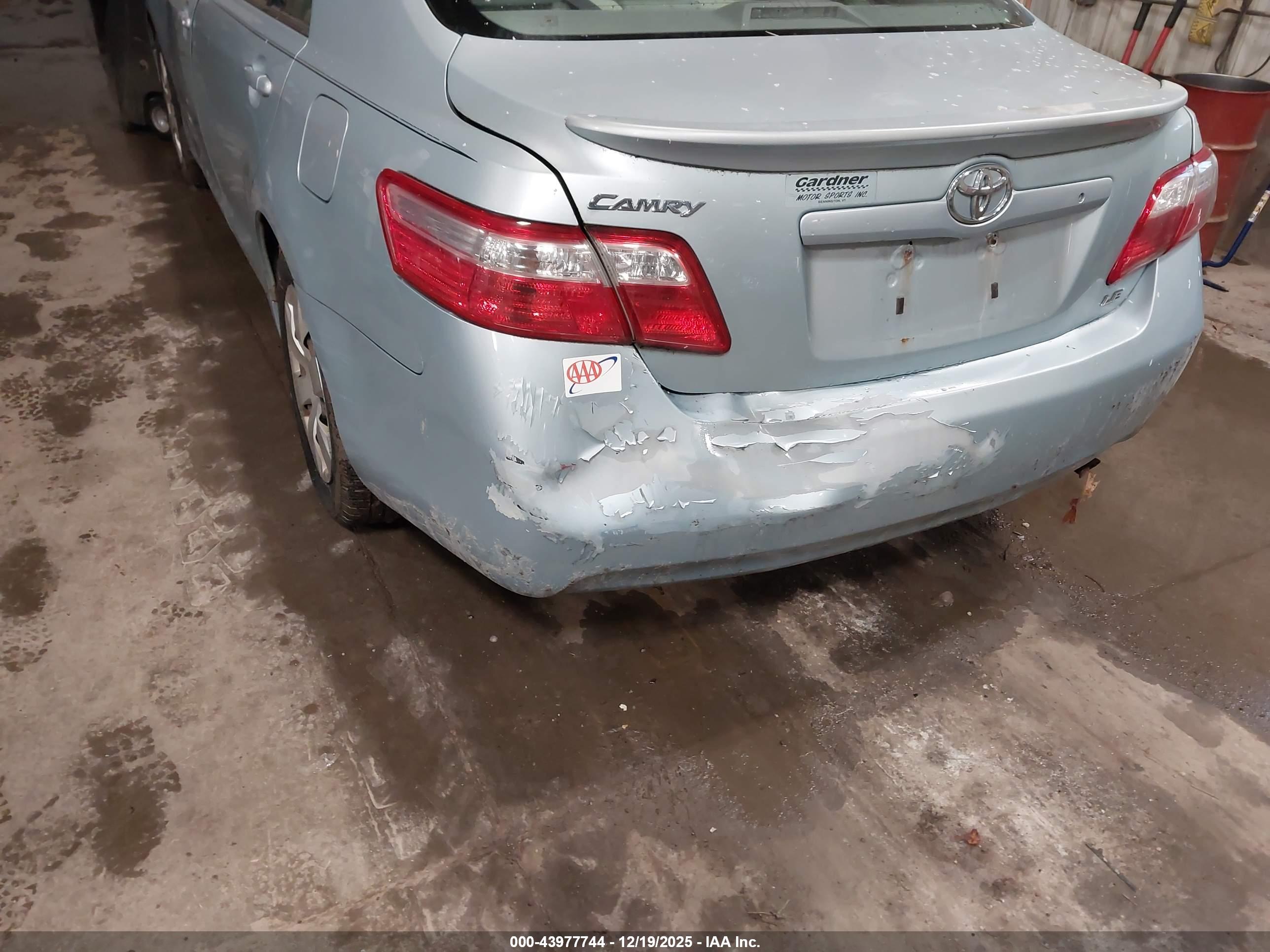 TOYOTA CAMRY image 6