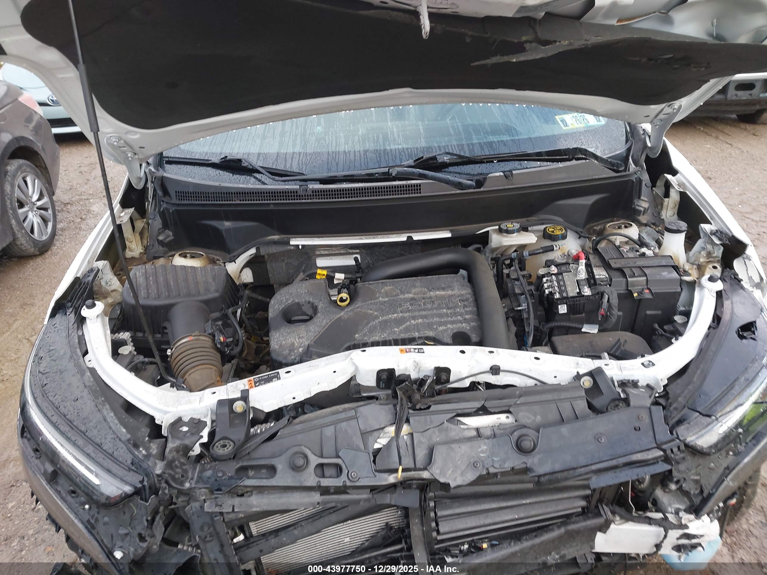 CHEVROLET EQUINOX image 10