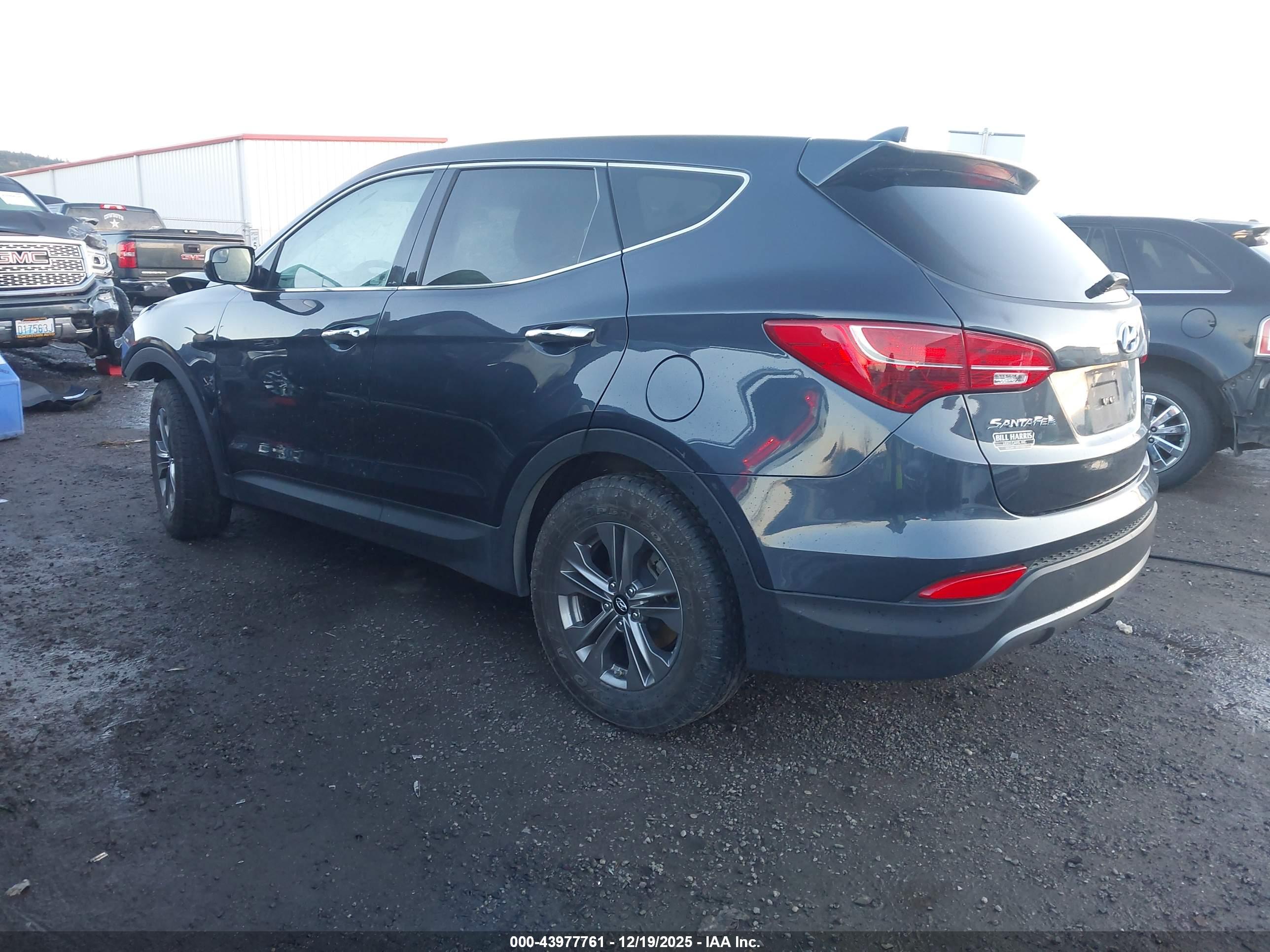 HYUNDAI SANTA image 3