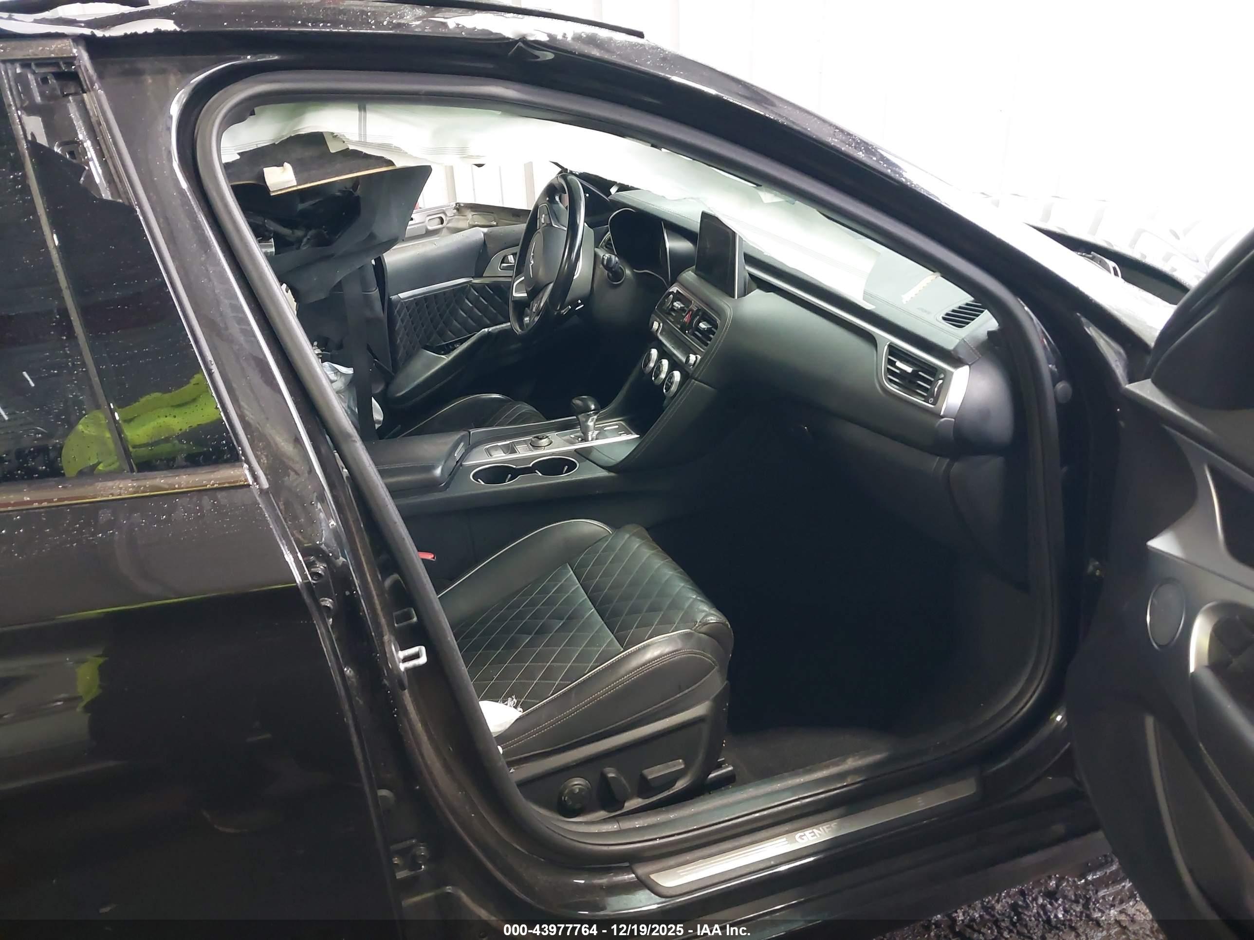 GENESIS G70 image 5