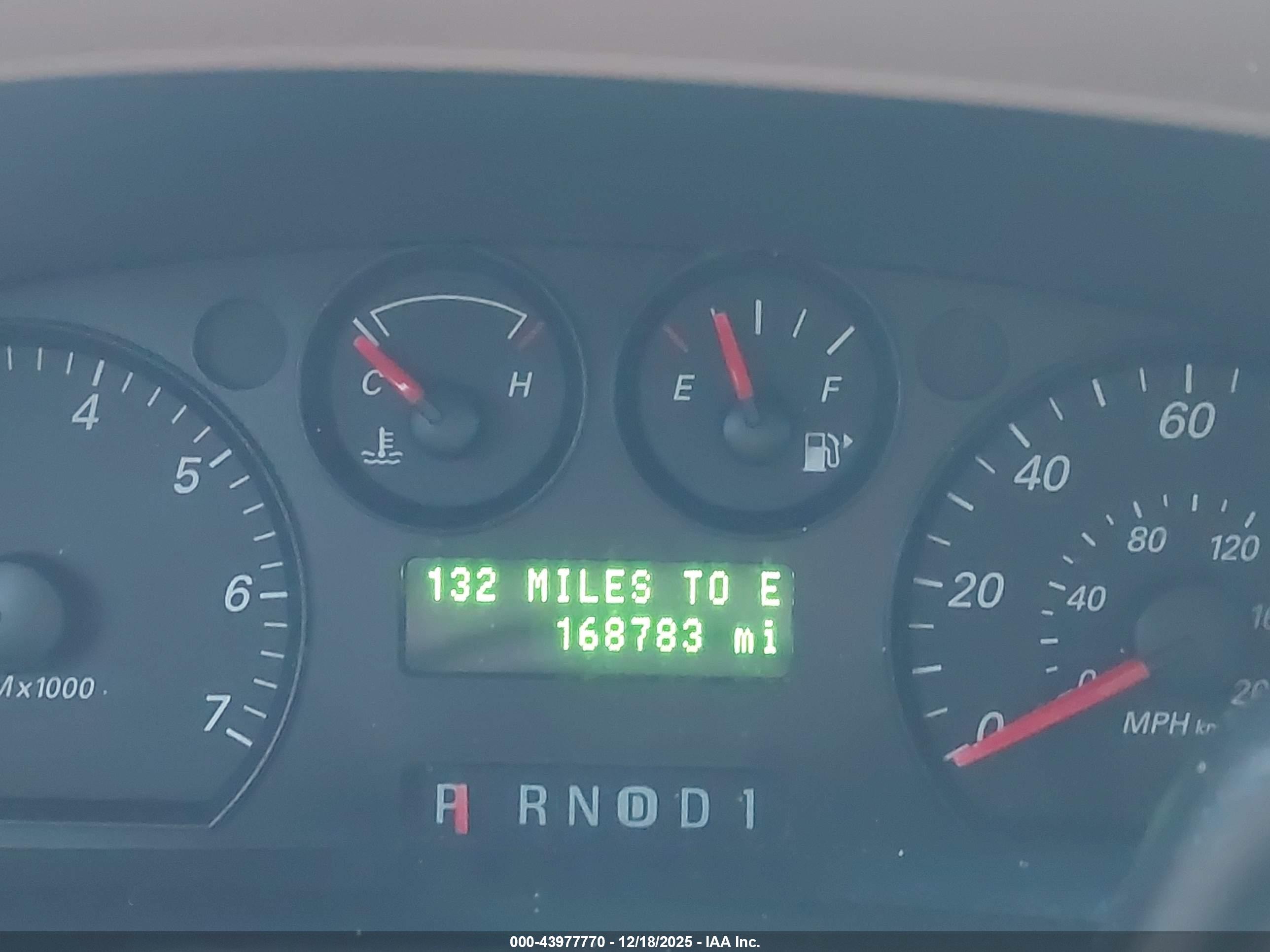 FORD TAURUS image 7