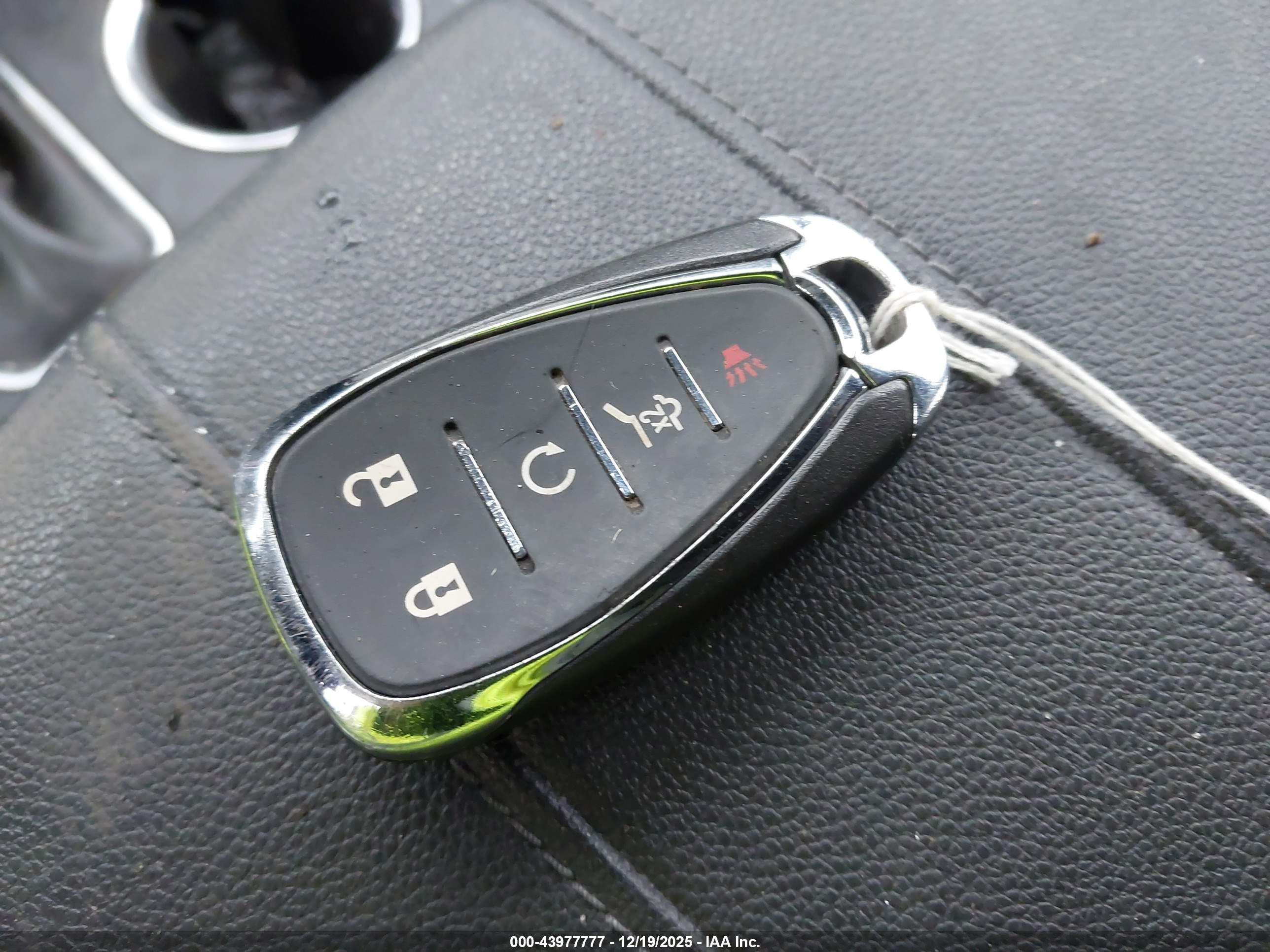 CHEVROLET TRAVERSE image 11