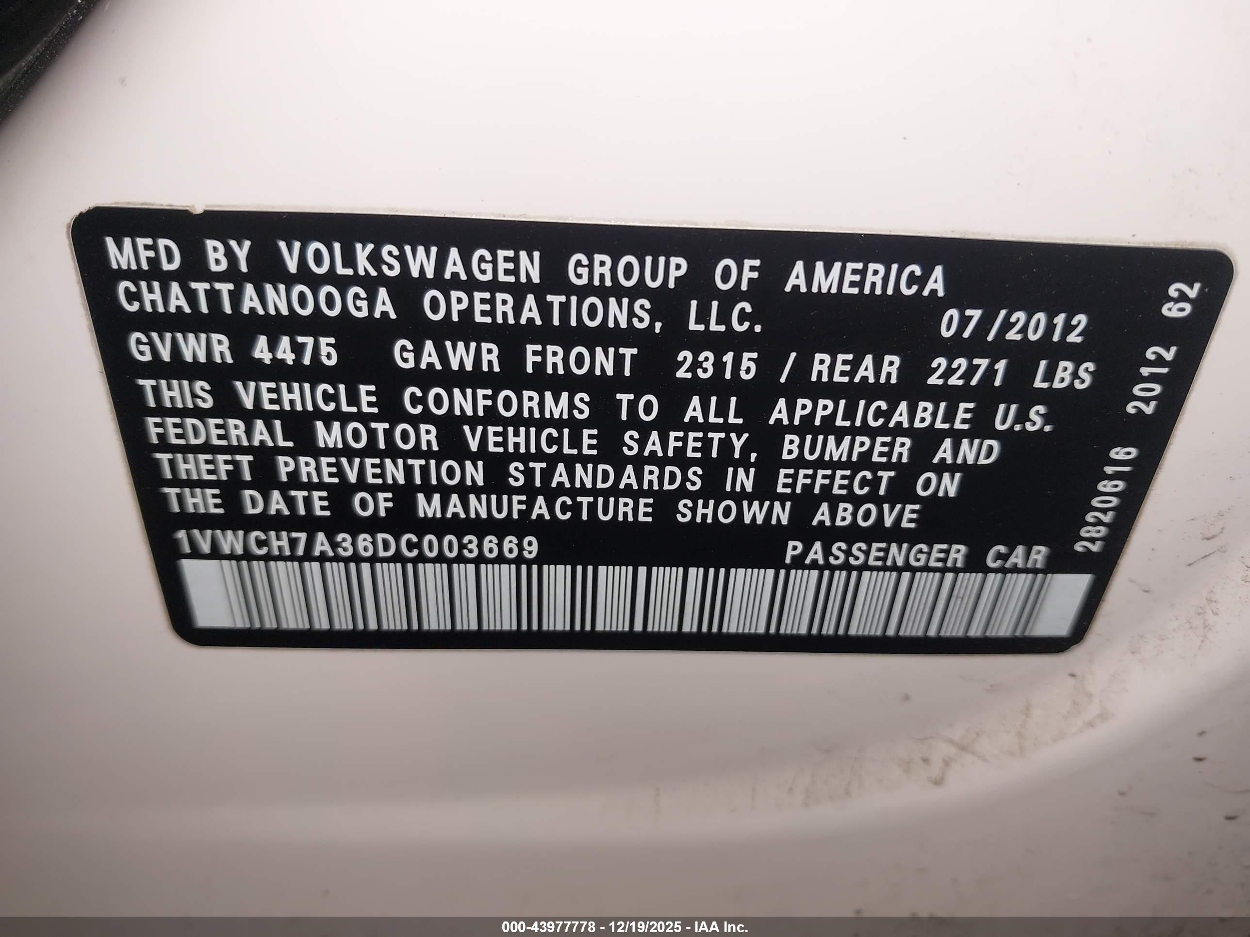 VOLKSWAGEN PASSAT image 9
