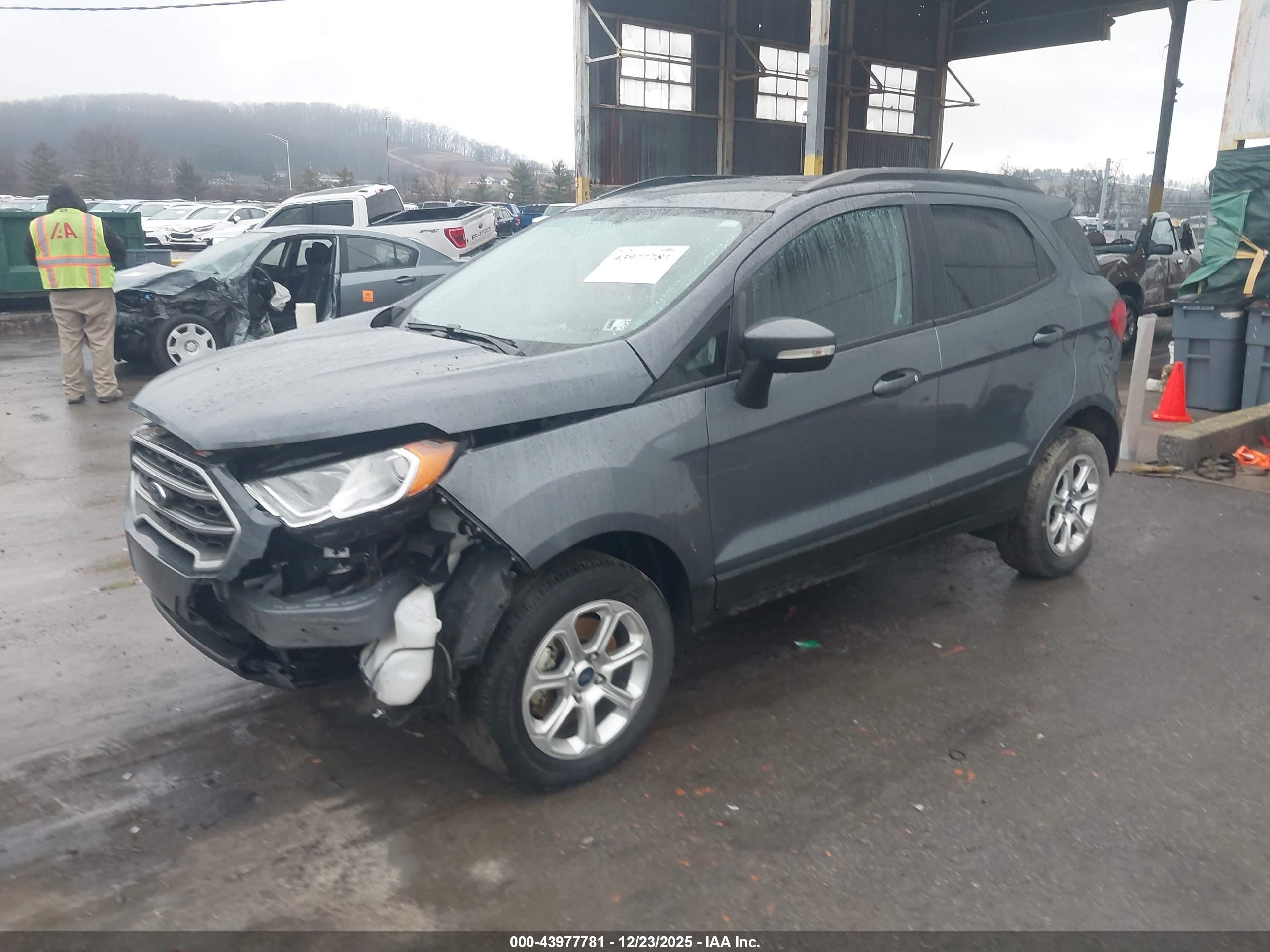 FORD ECOSPORT image 2