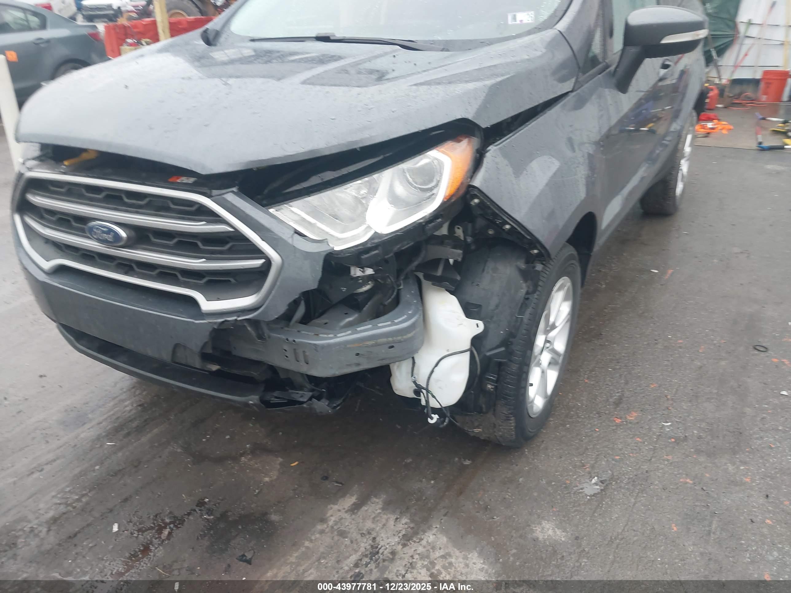 FORD ECOSPORT image 6