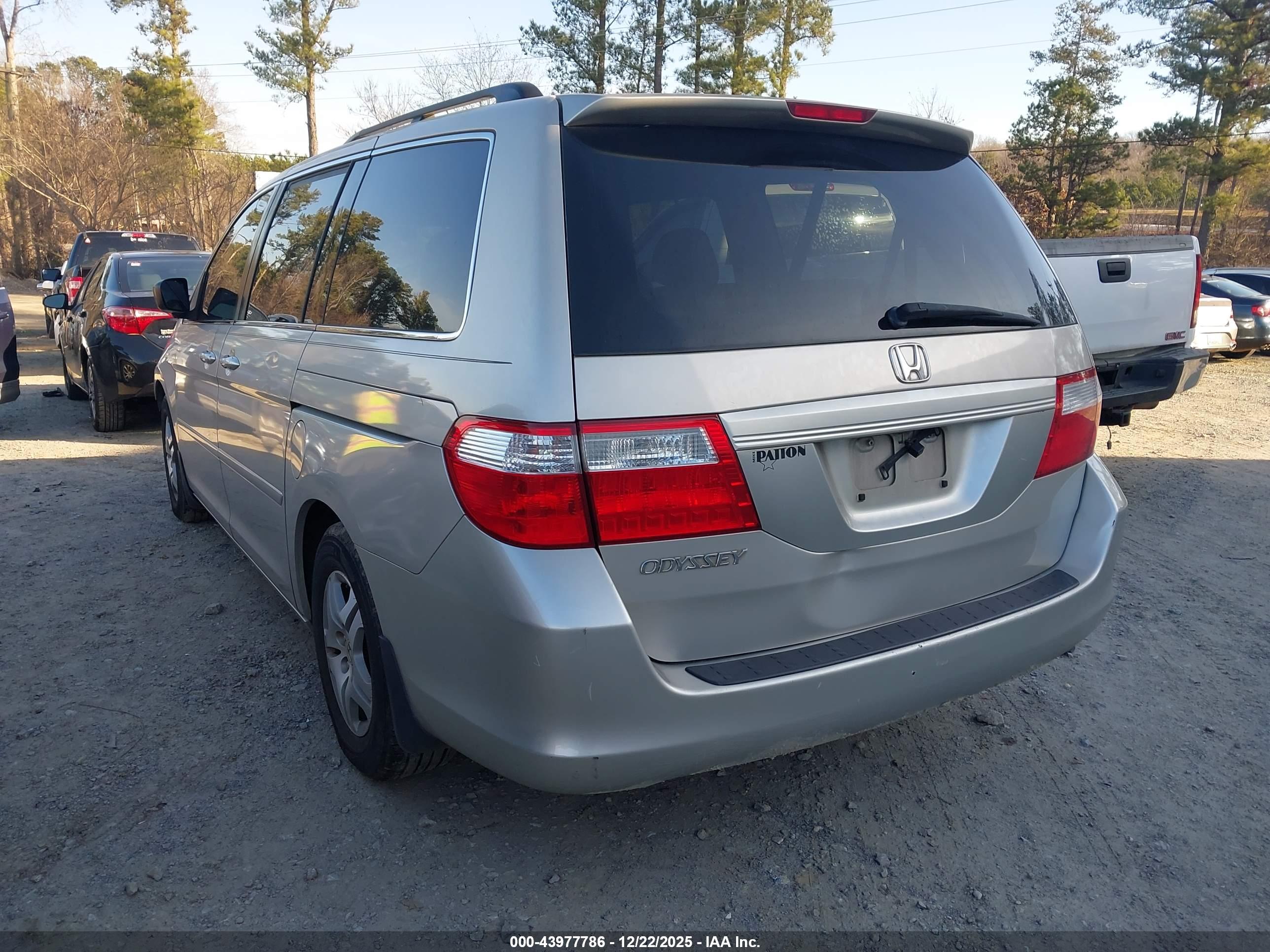 HONDA ODYSSEY image 3