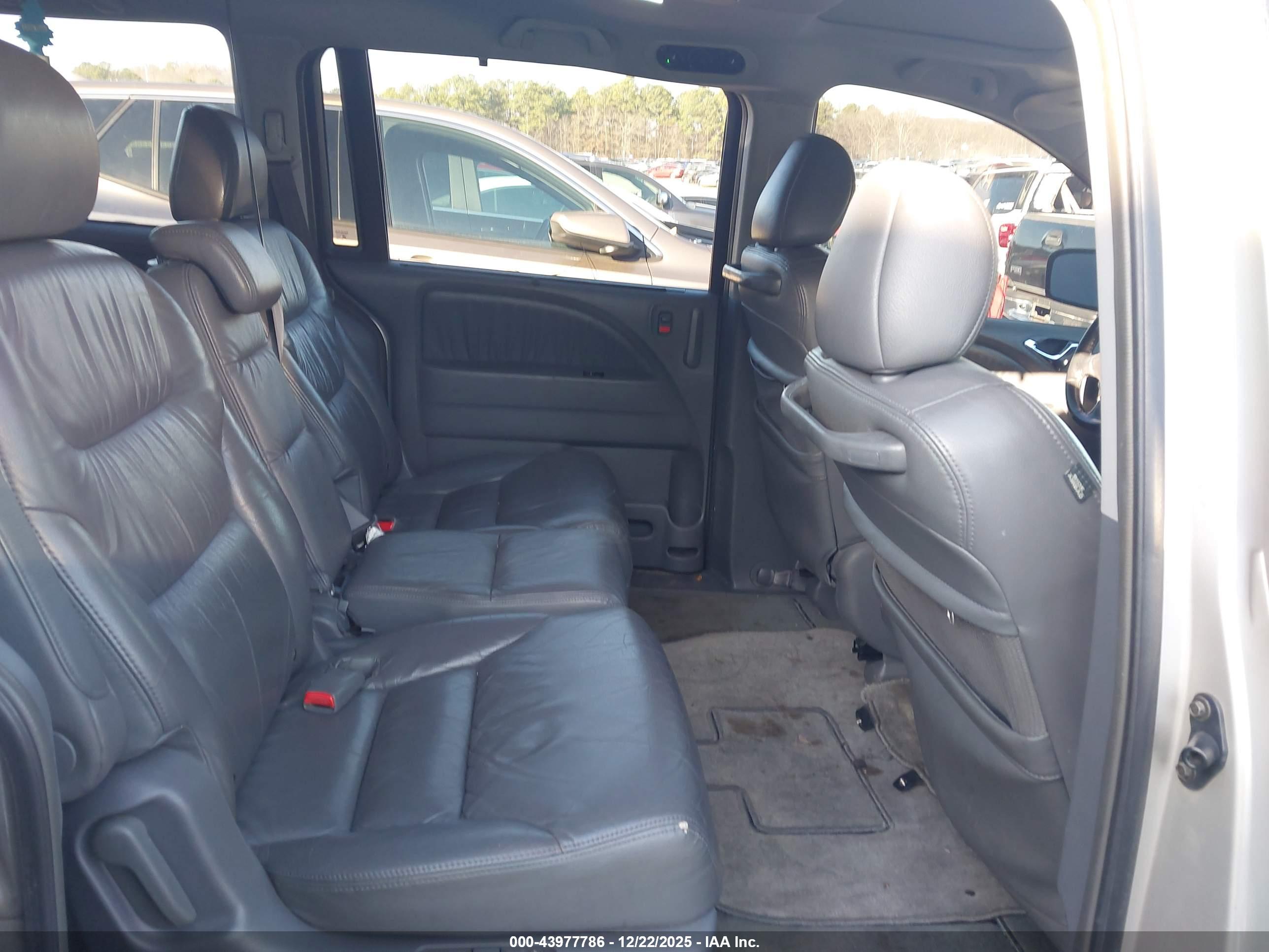 HONDA ODYSSEY image 8