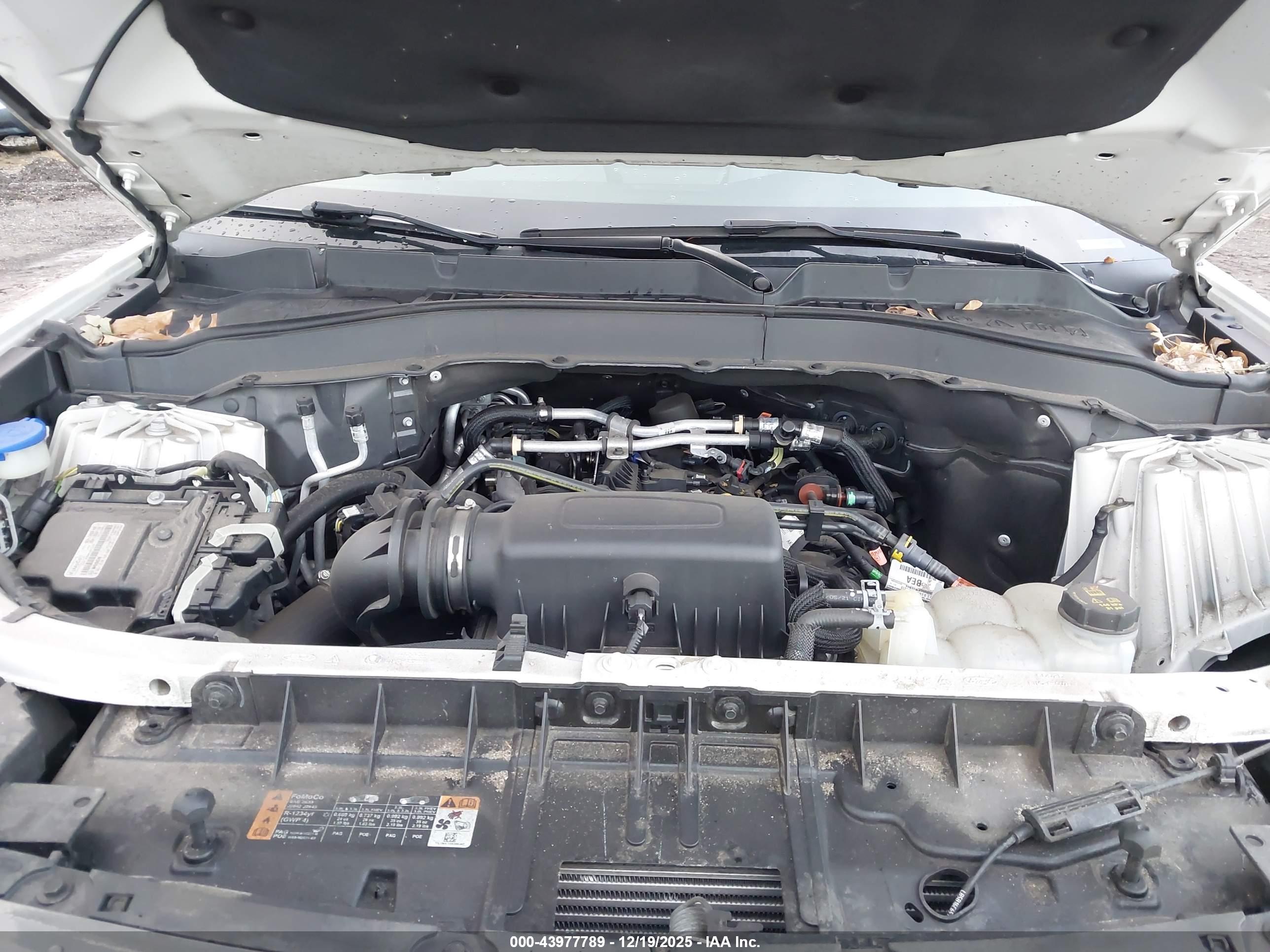 FORD EXPLORER image 10