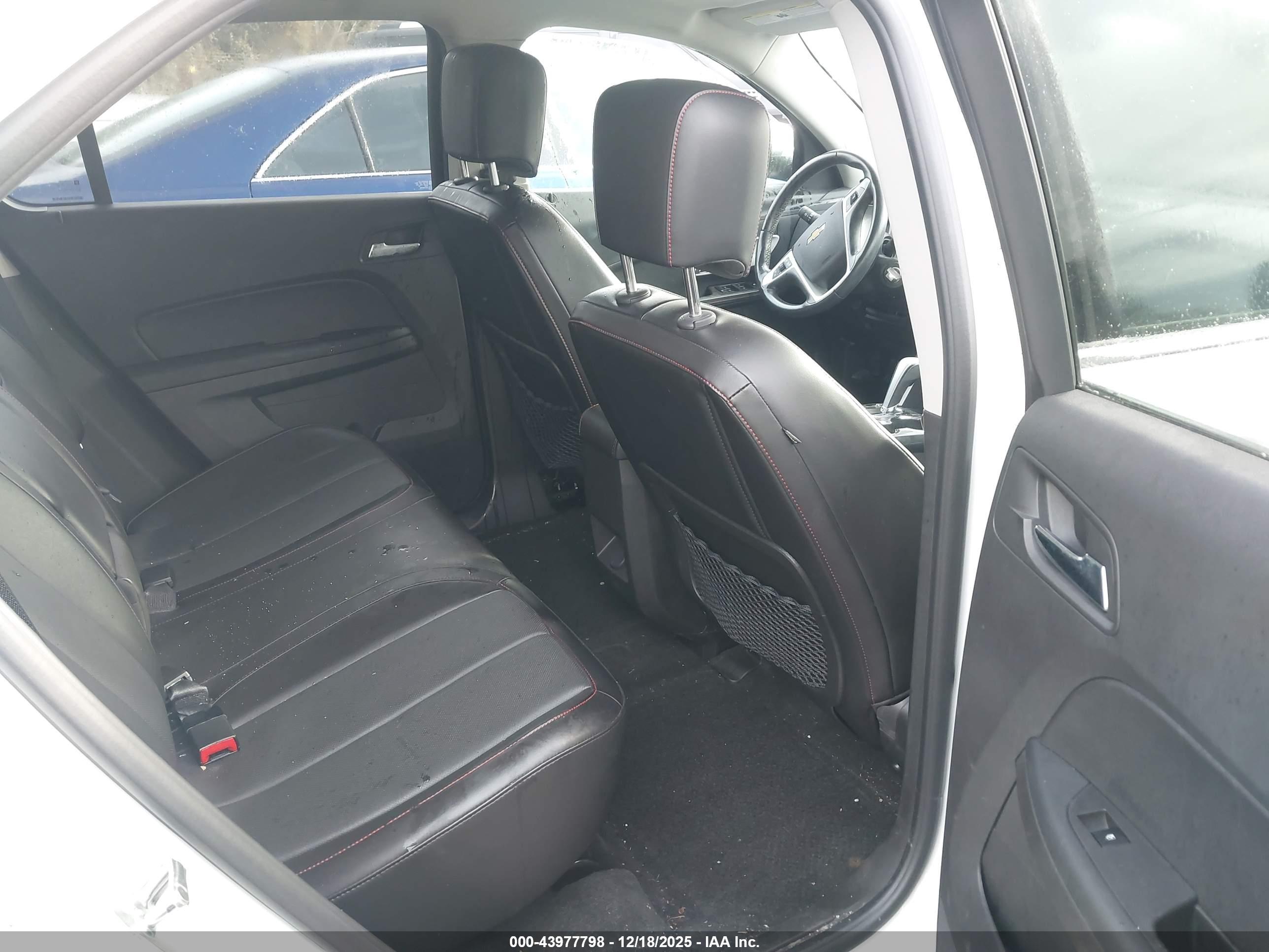 CHEVROLET EQUINOX image 8
