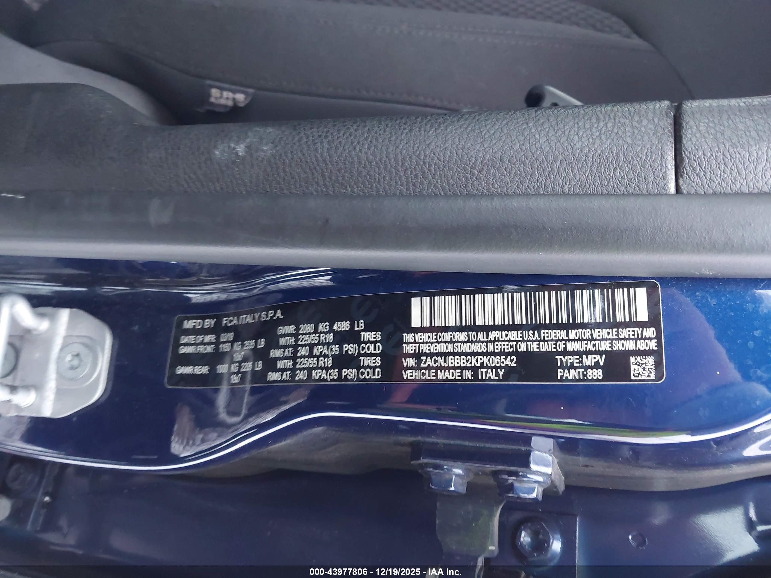 JEEP RENEGADE image 9