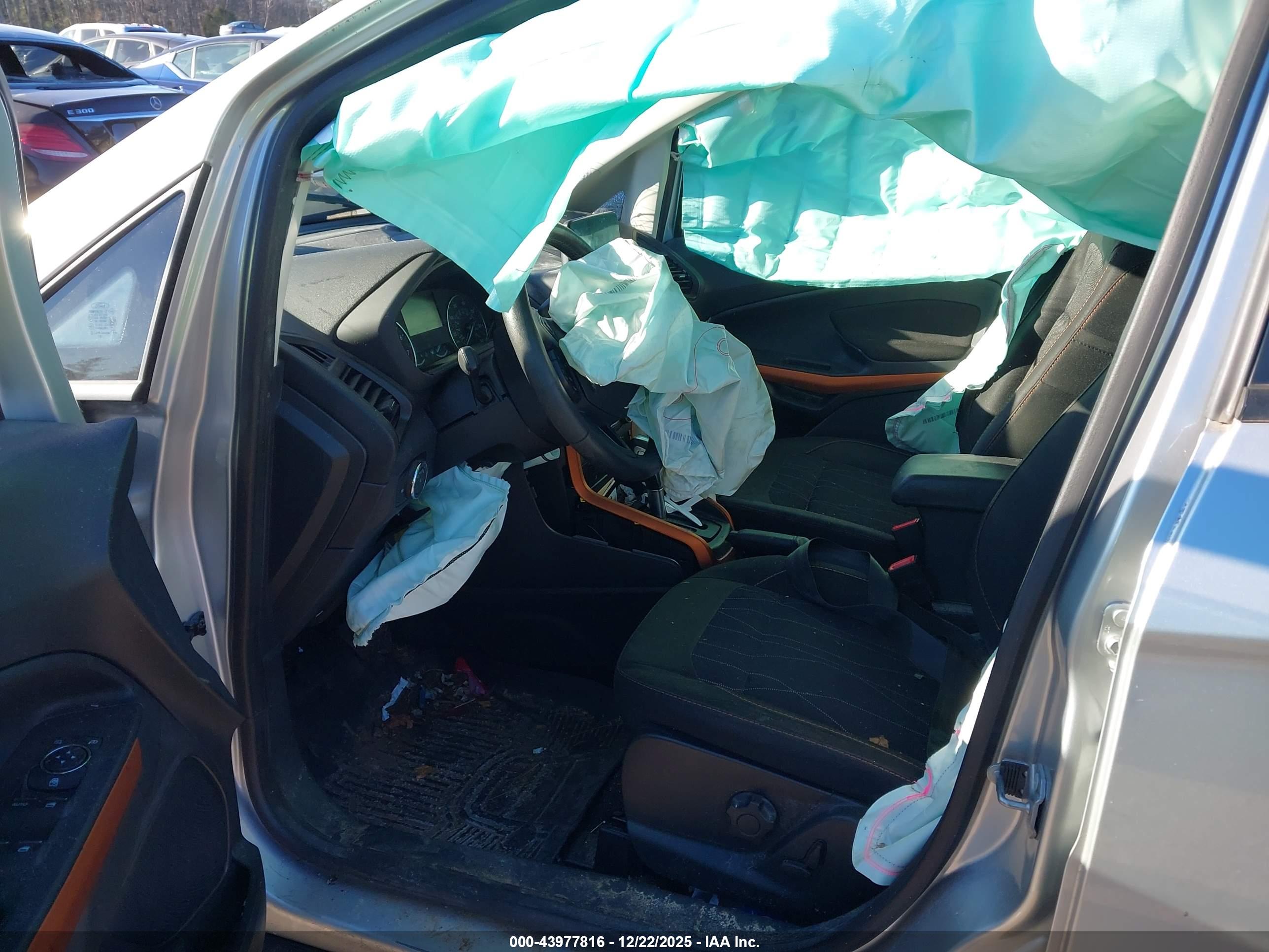 FORD ECOSPORT image 5