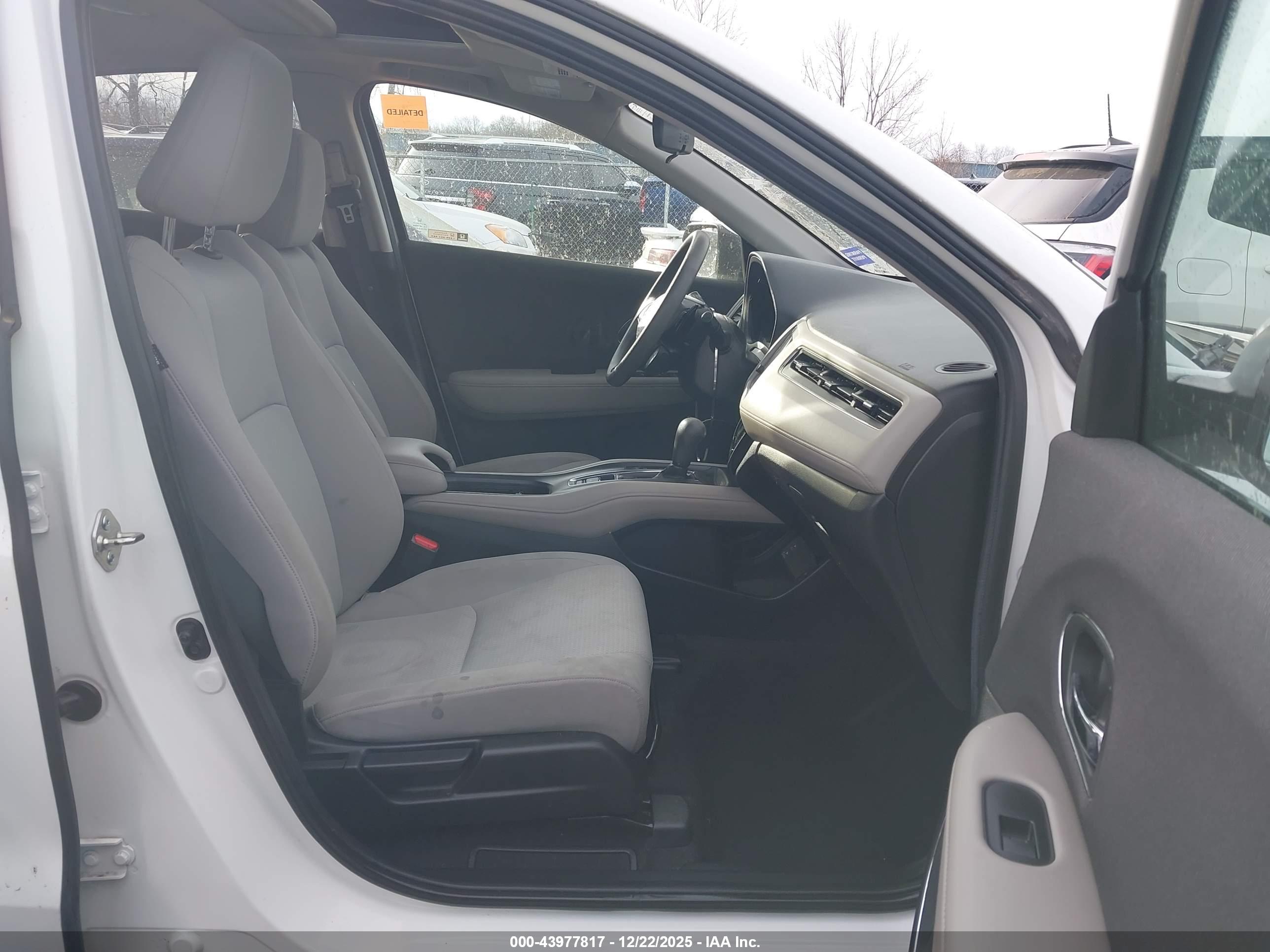 HONDA HR-V image 5