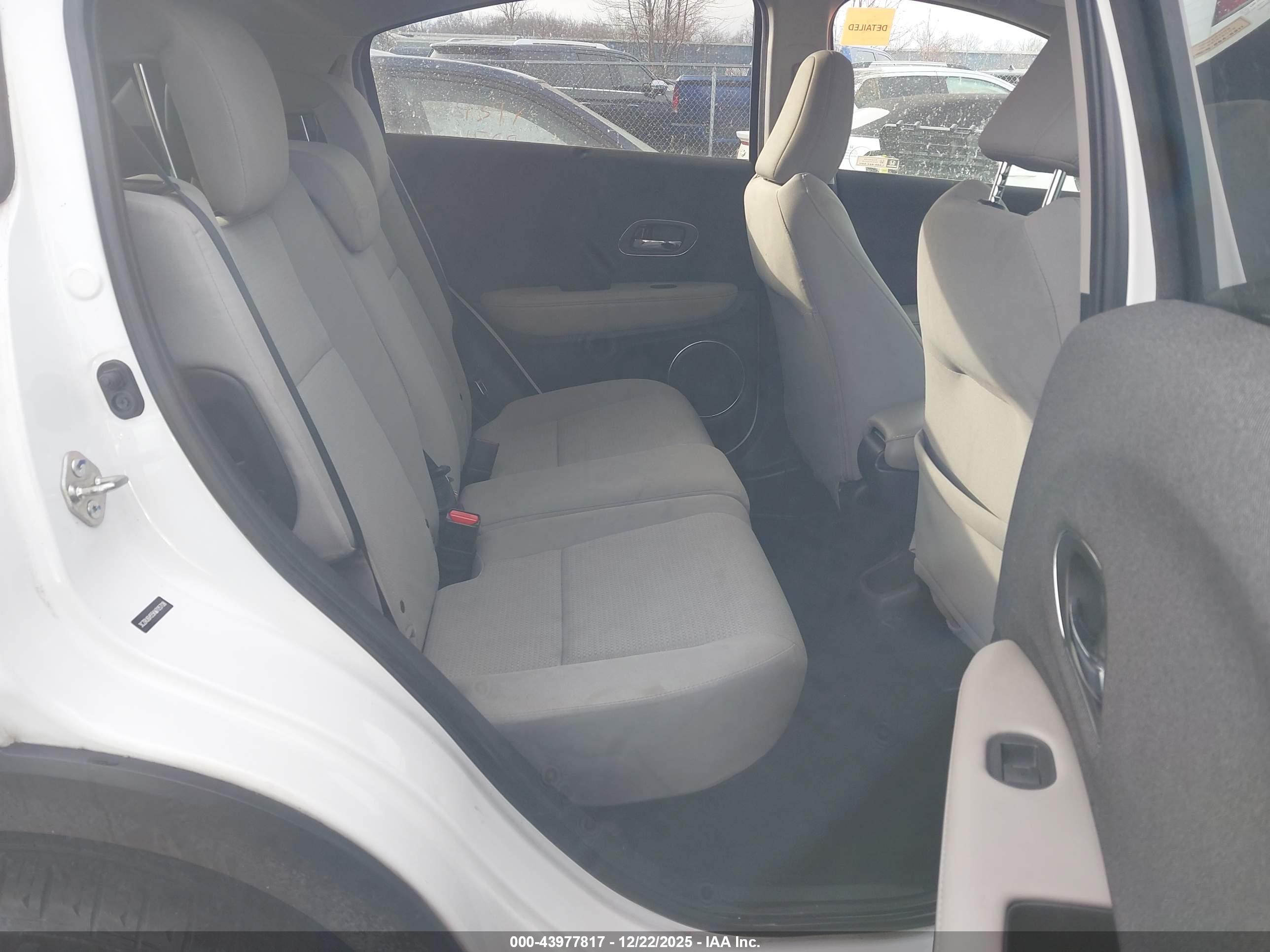 HONDA HR-V image 8