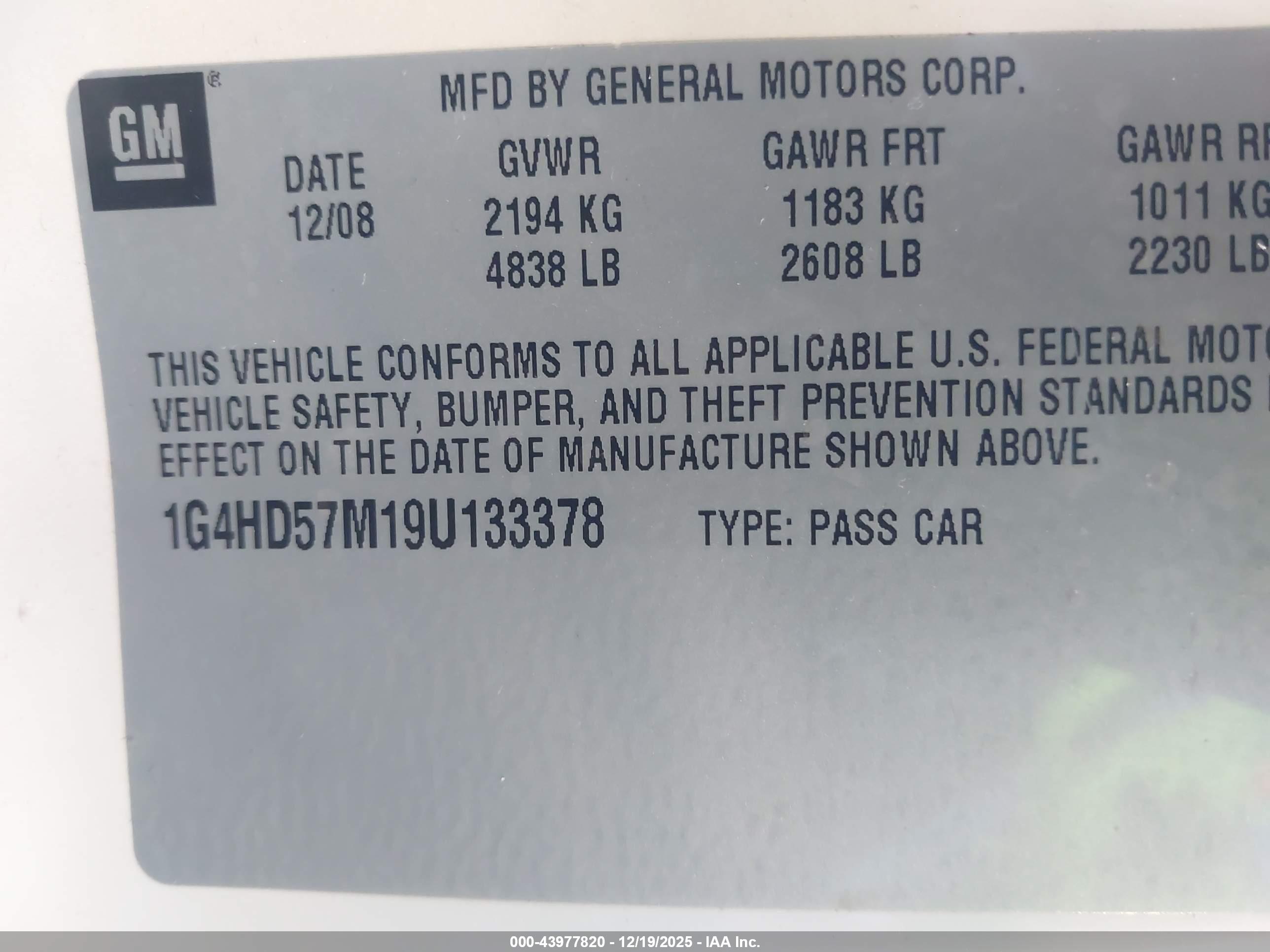 BUICK LUCERNE image 9
