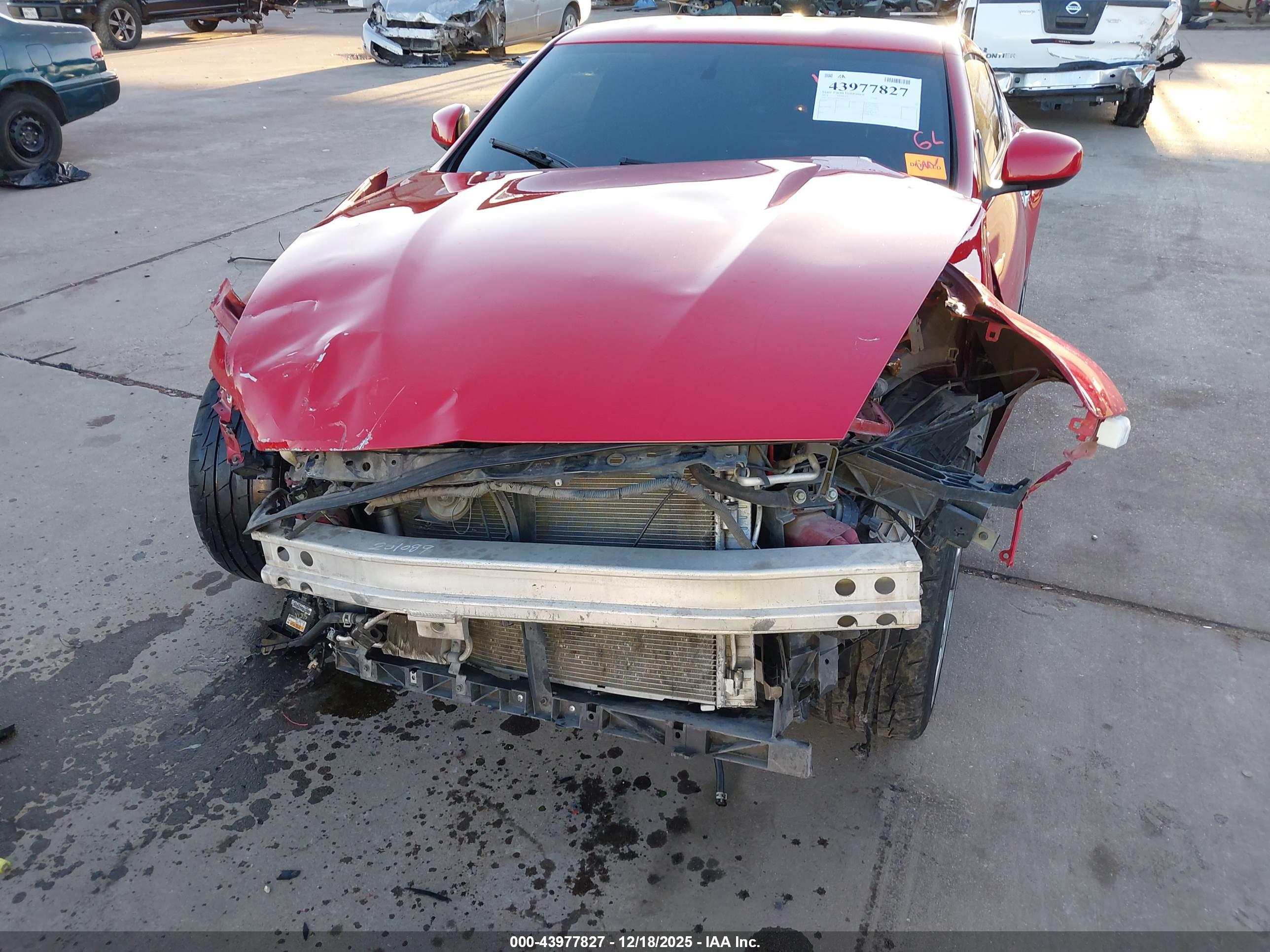 NISSAN 370Z image 6