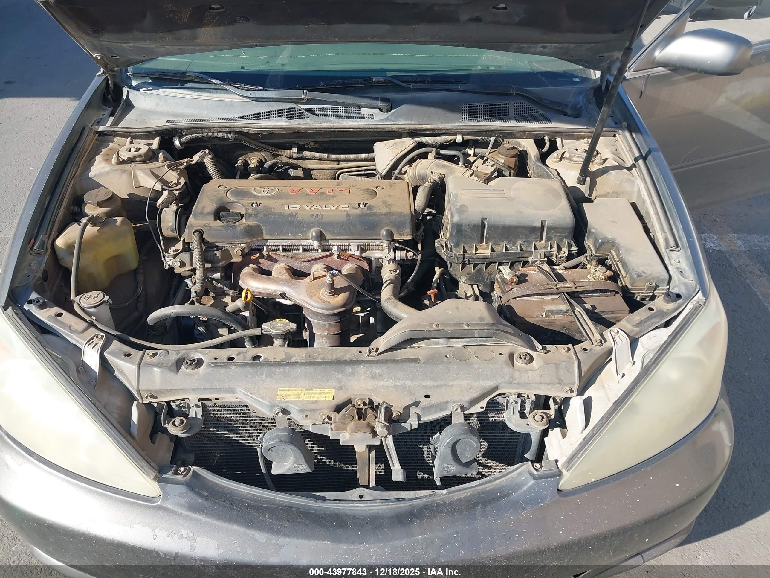 TOYOTA CAMRY image 10