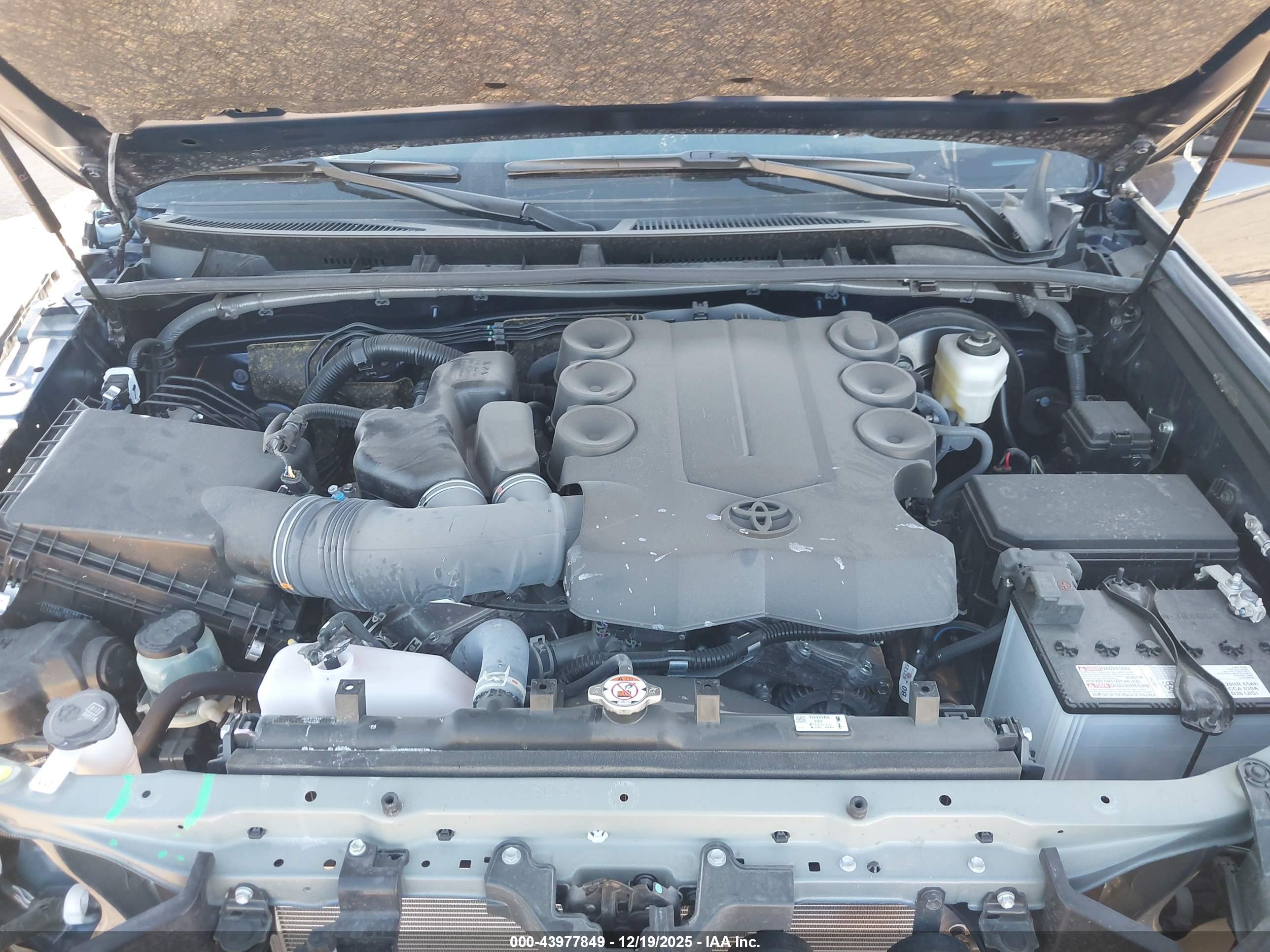 TOYOTA 4RUNNER image 10