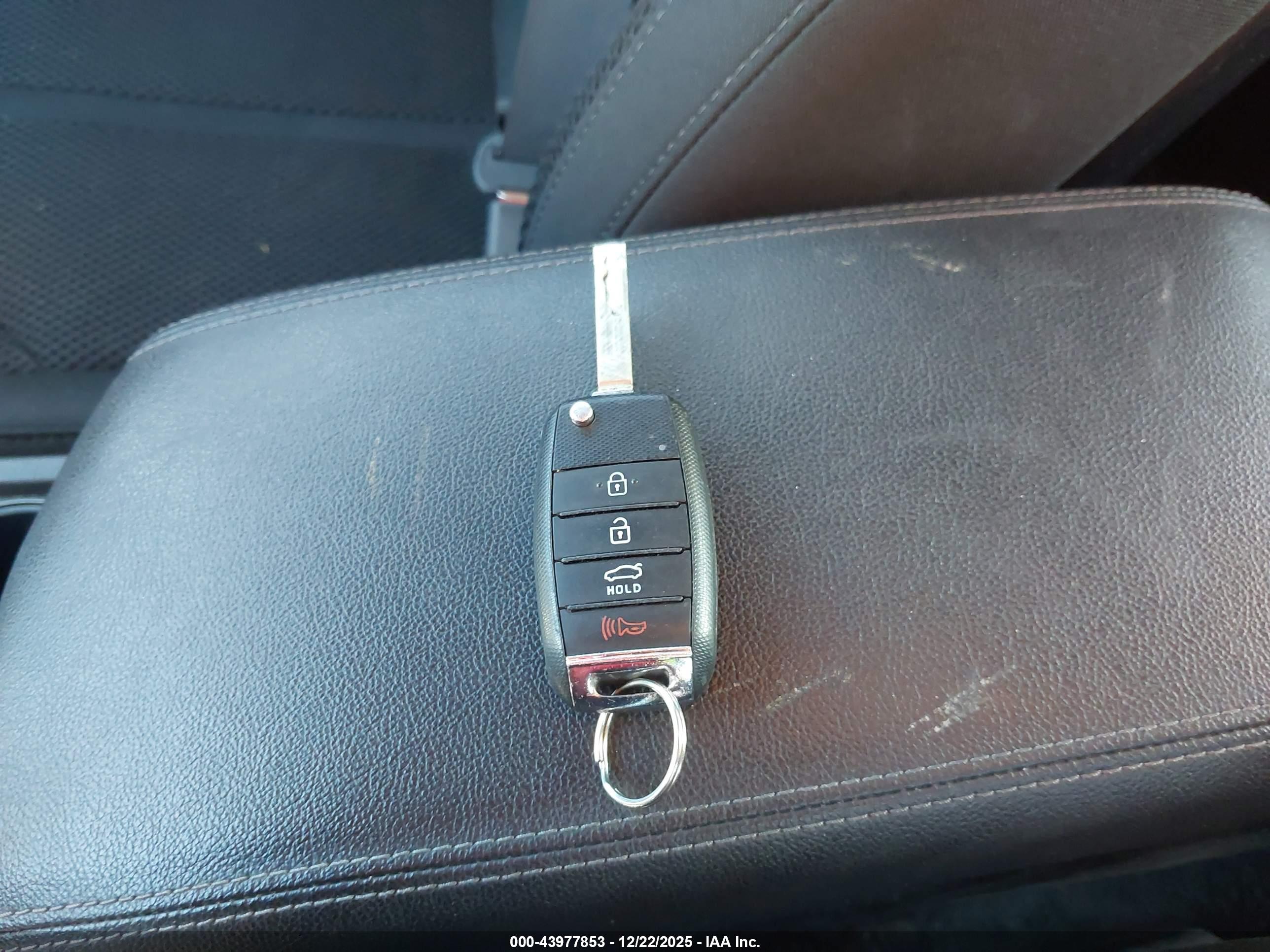 KIA OPTIMA image 11