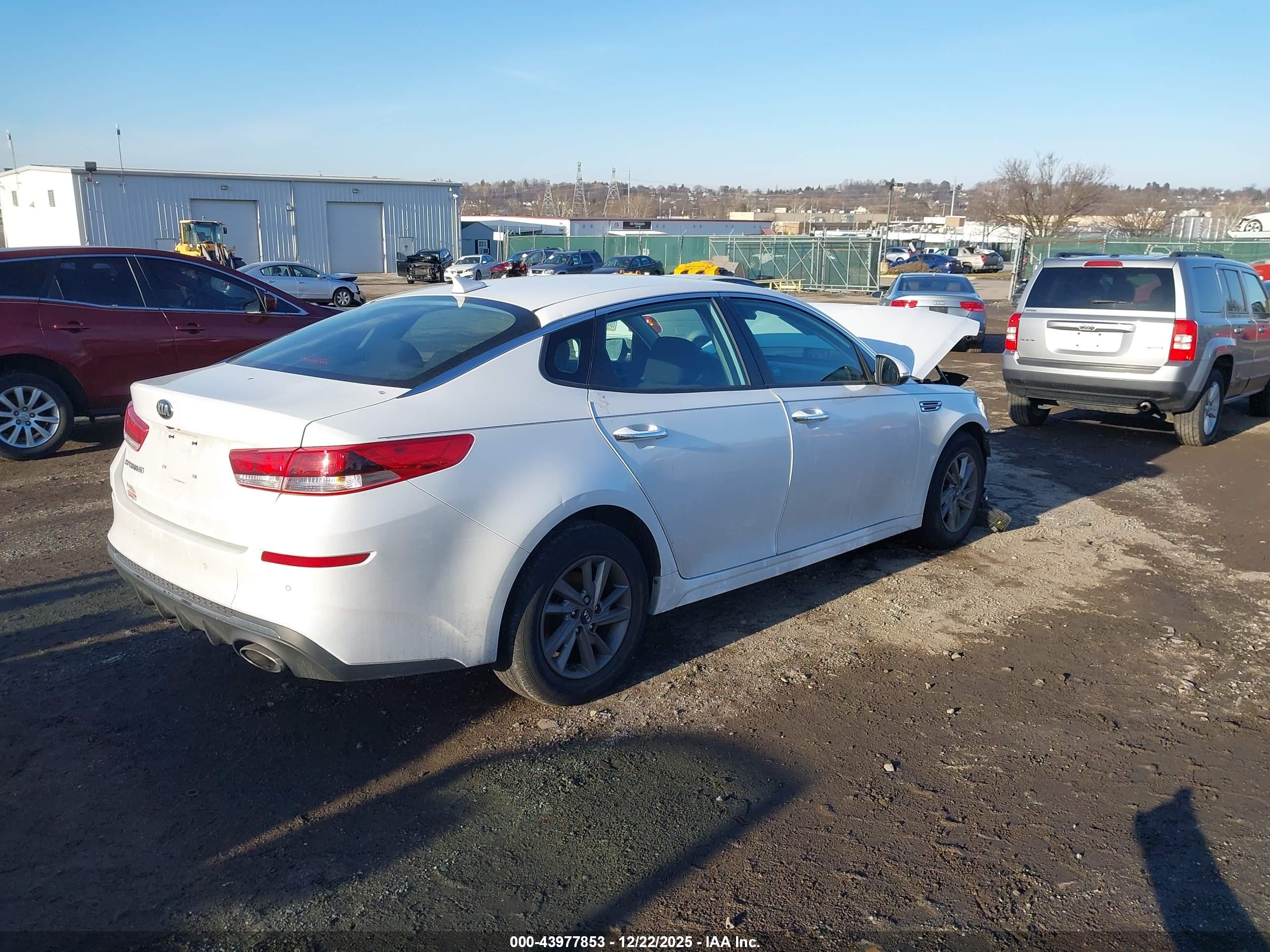 KIA OPTIMA image 4