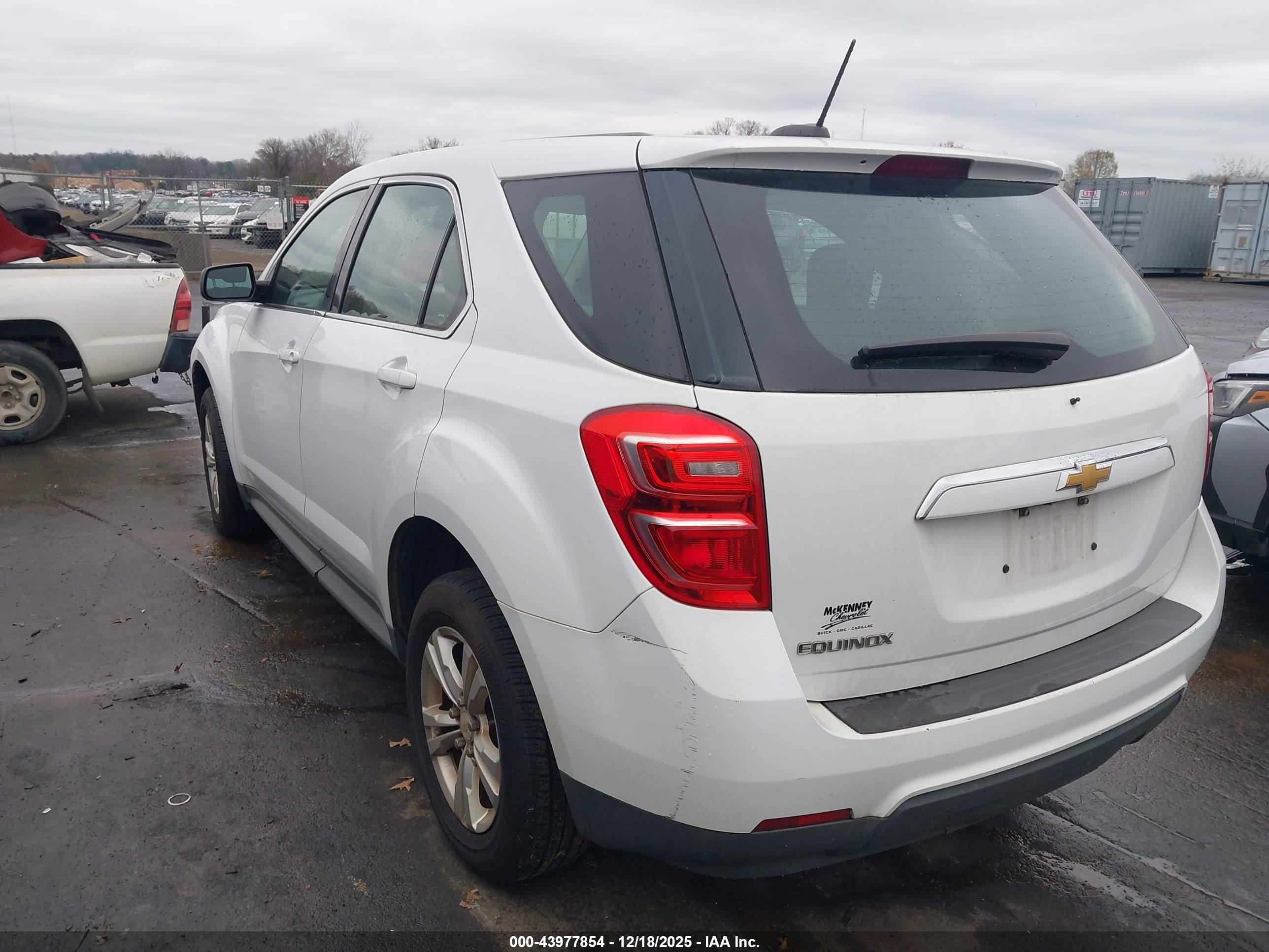 CHEVROLET EQUINOX image 3