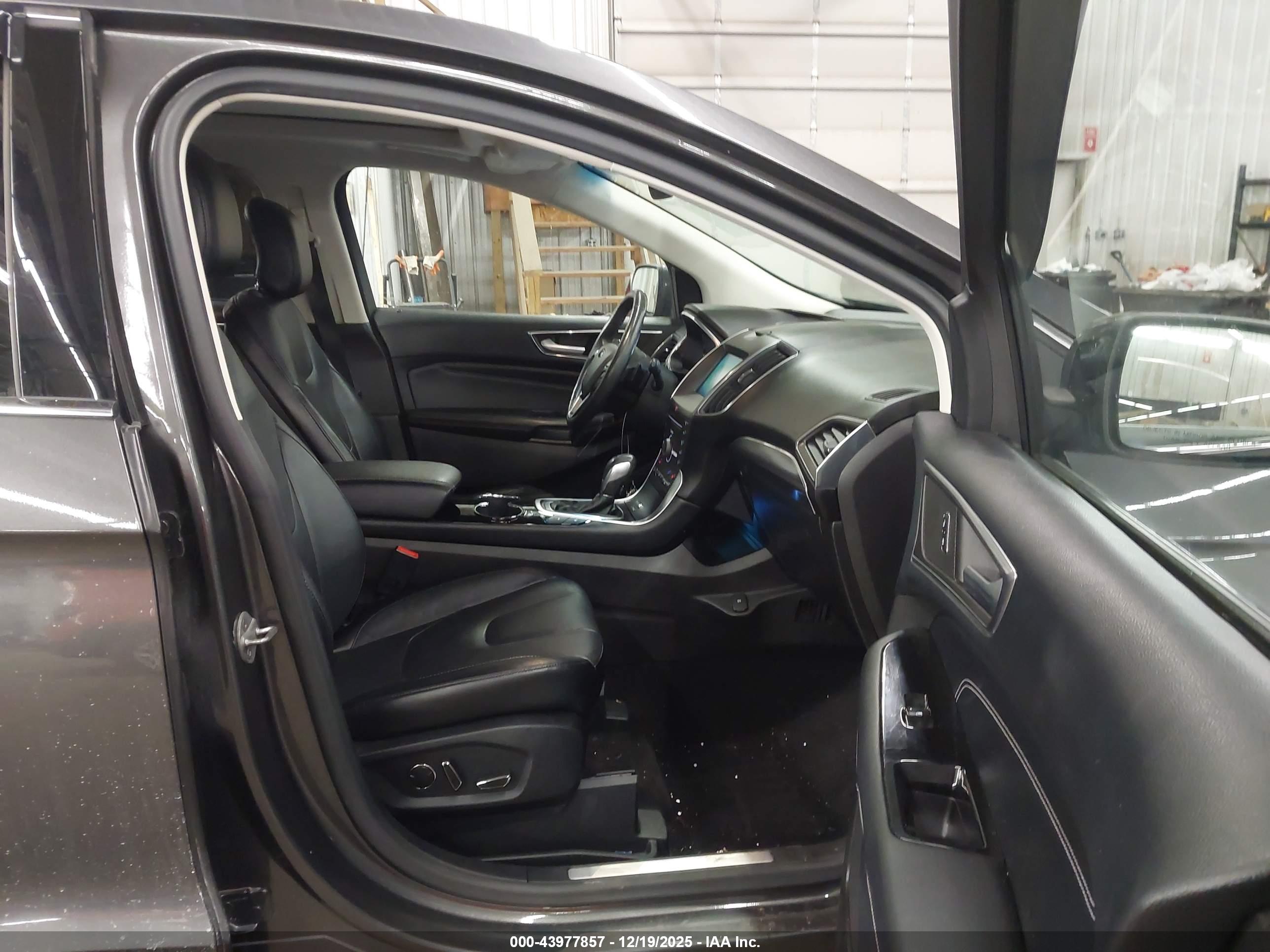 FORD EDGE image 5