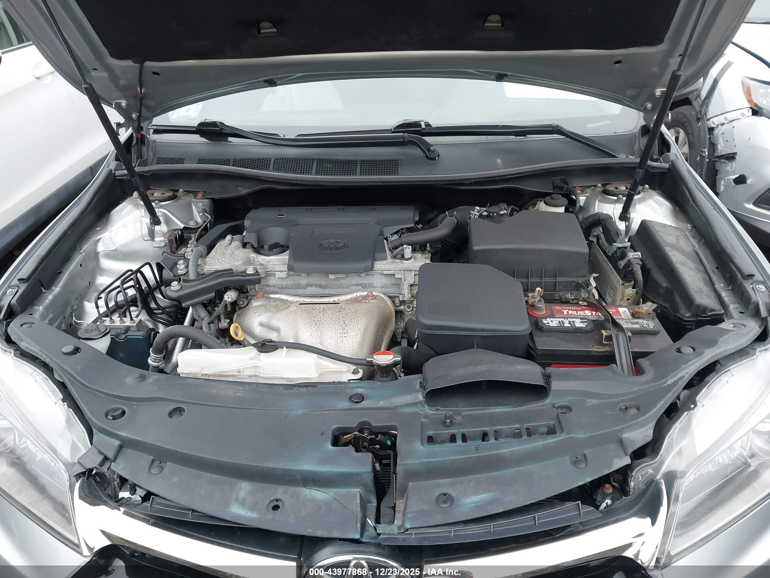 TOYOTA CAMRY image 10