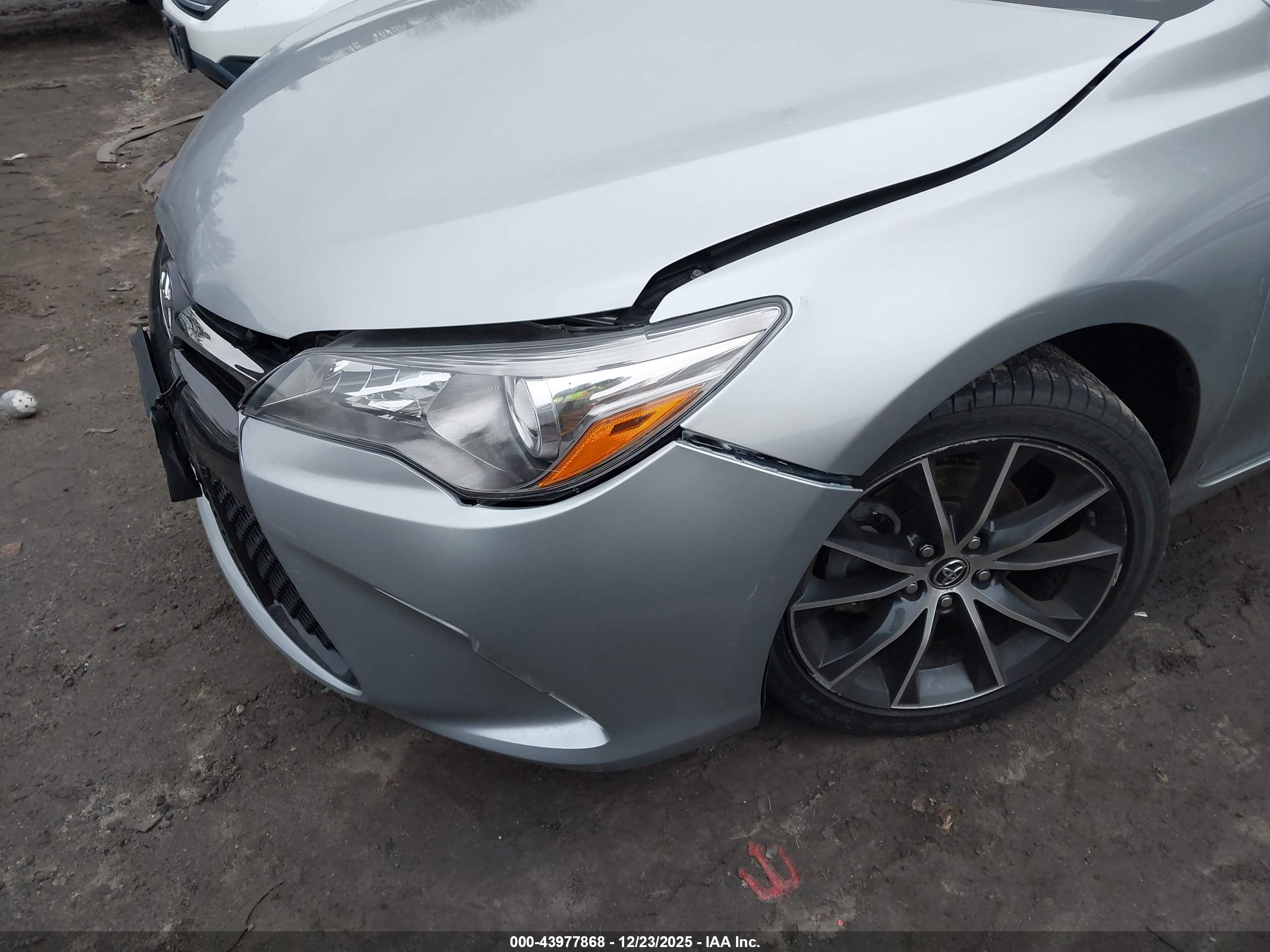 TOYOTA CAMRY image 6