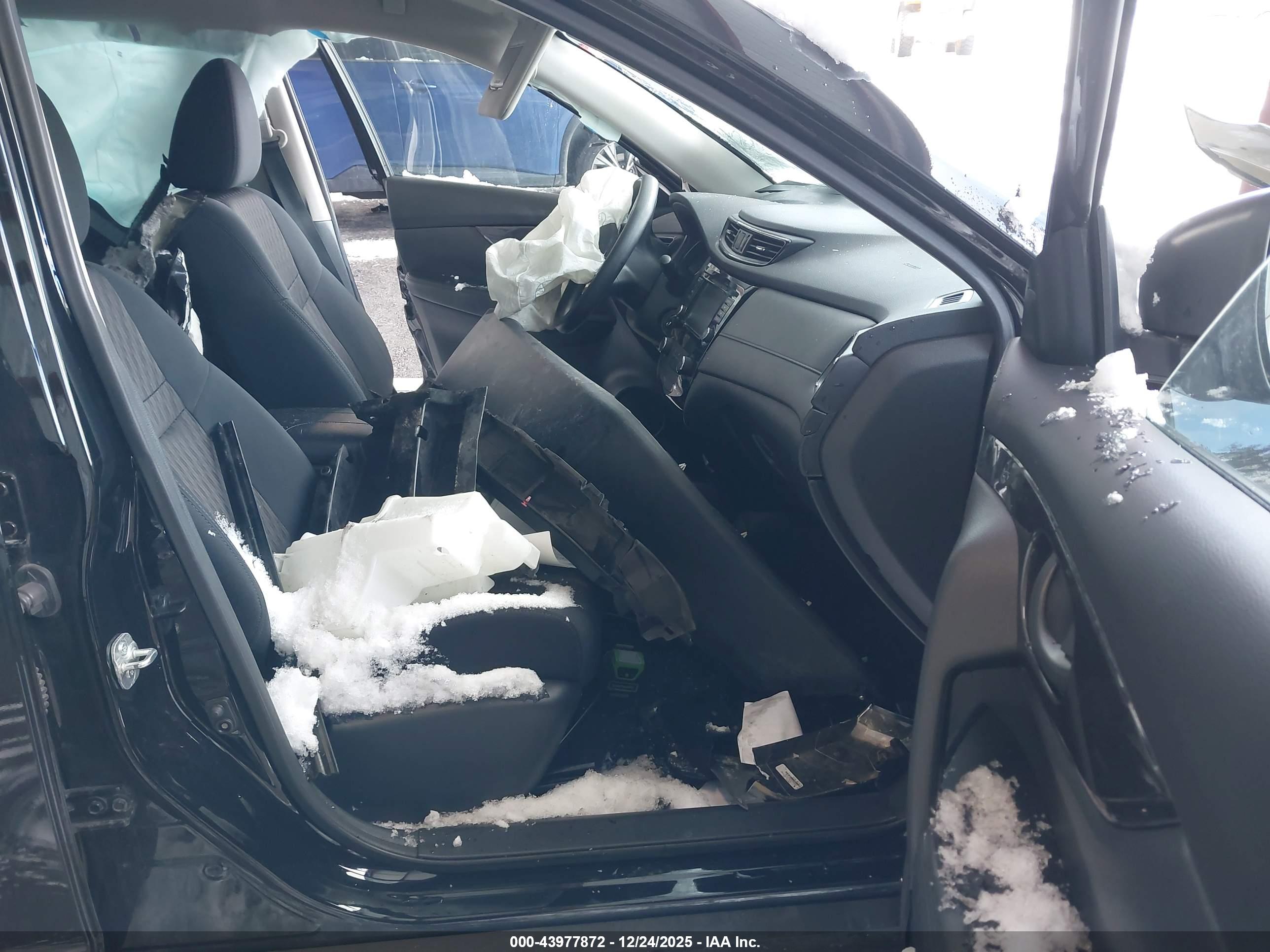 NISSAN ROGUE image 5