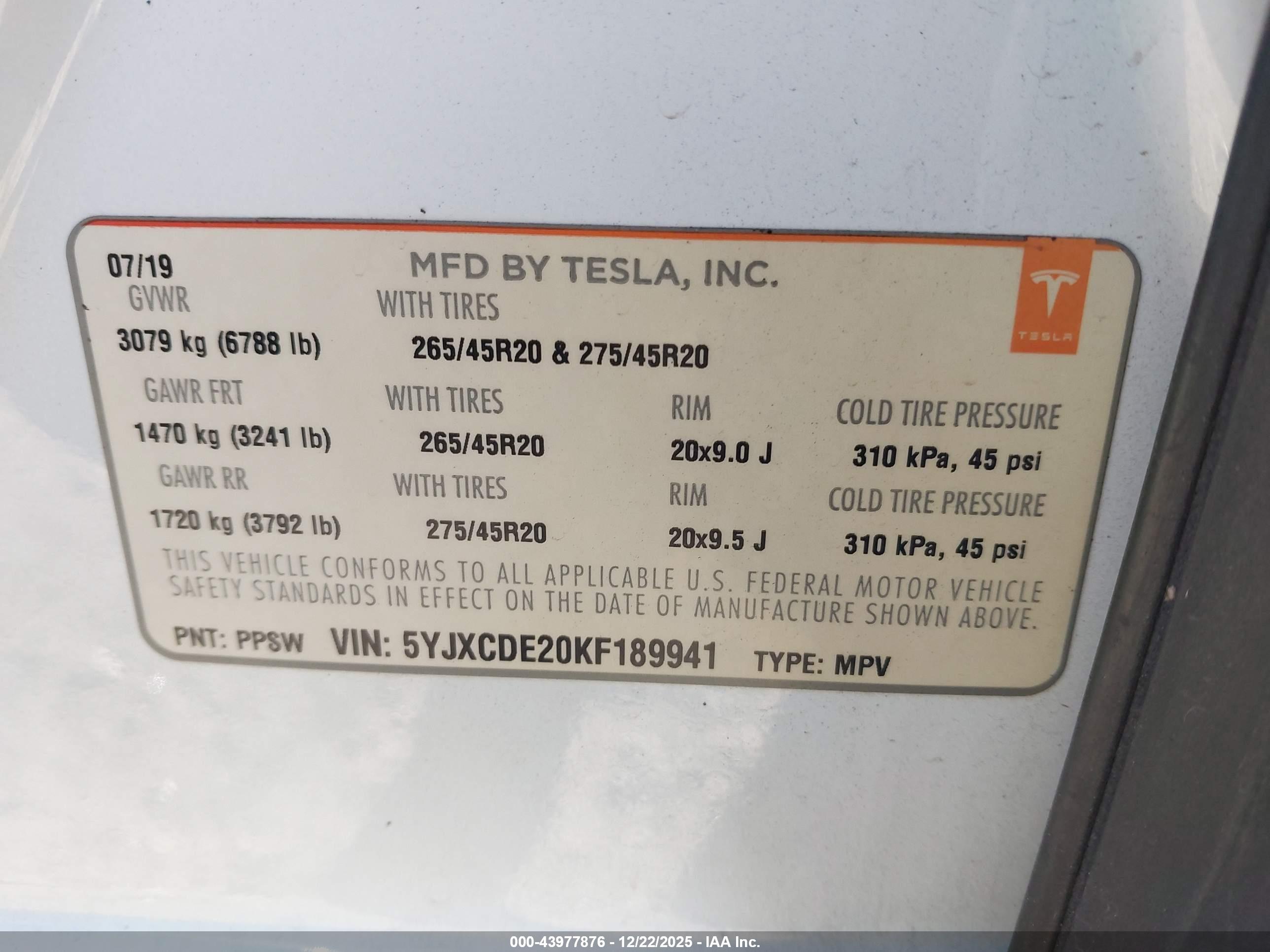TESLA MODEL image 9