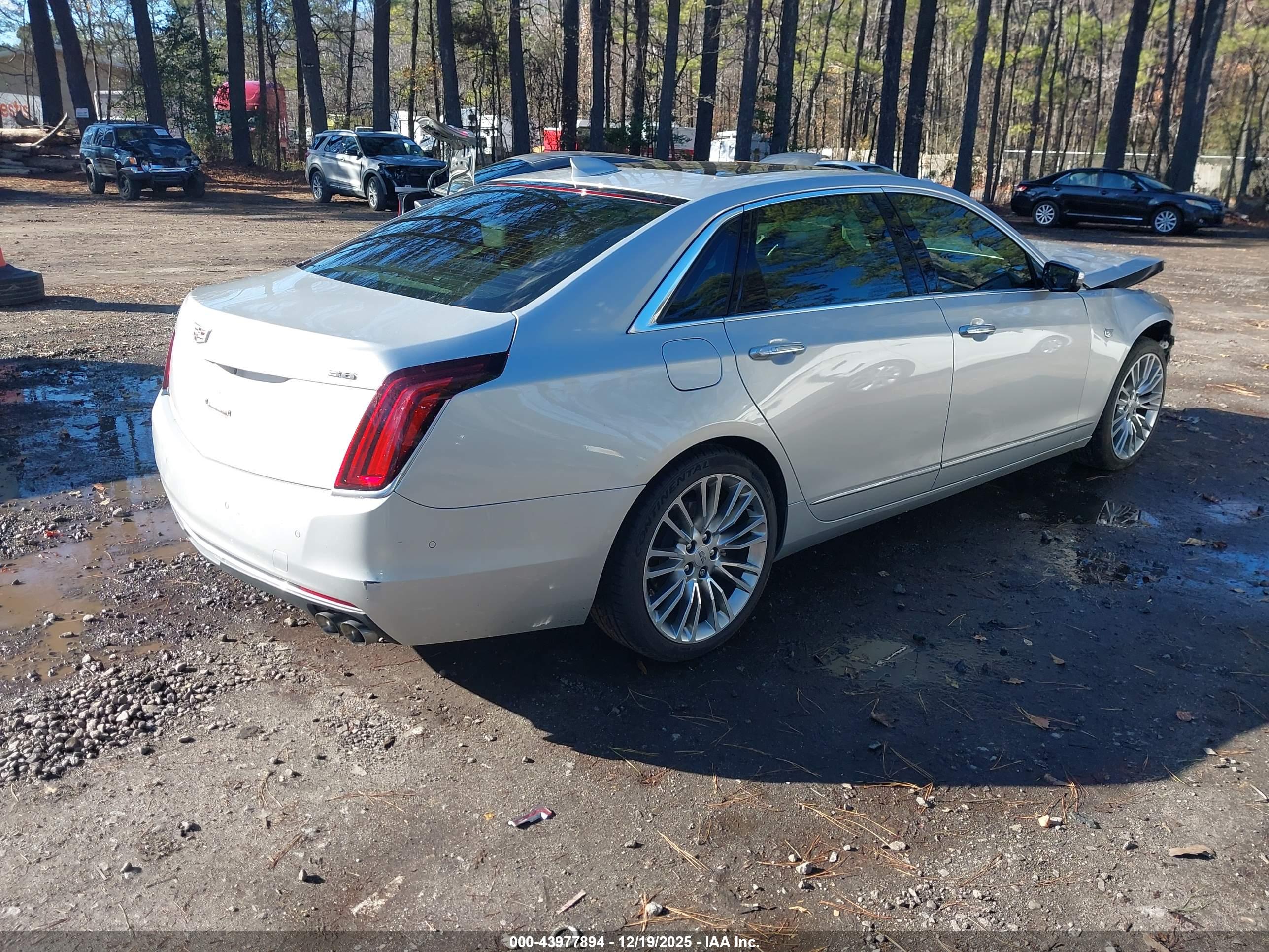 CADILLAC CT6 image 4