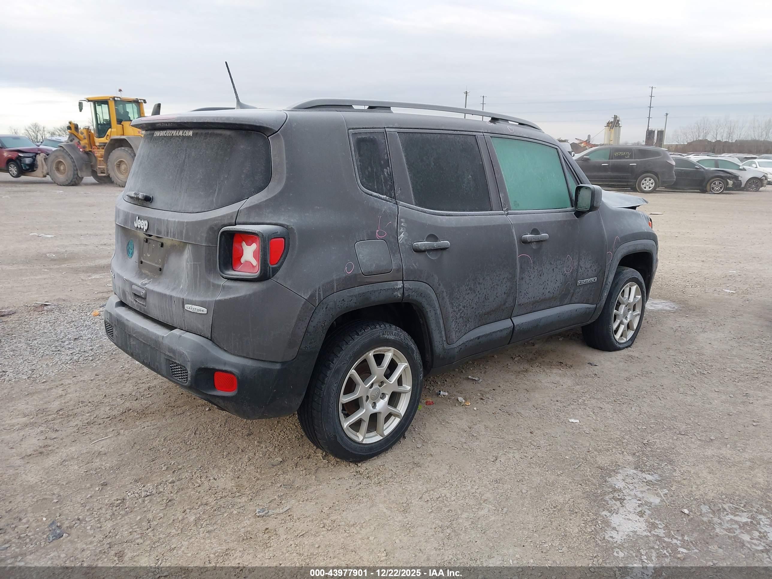 JEEP RENEGADE image 4