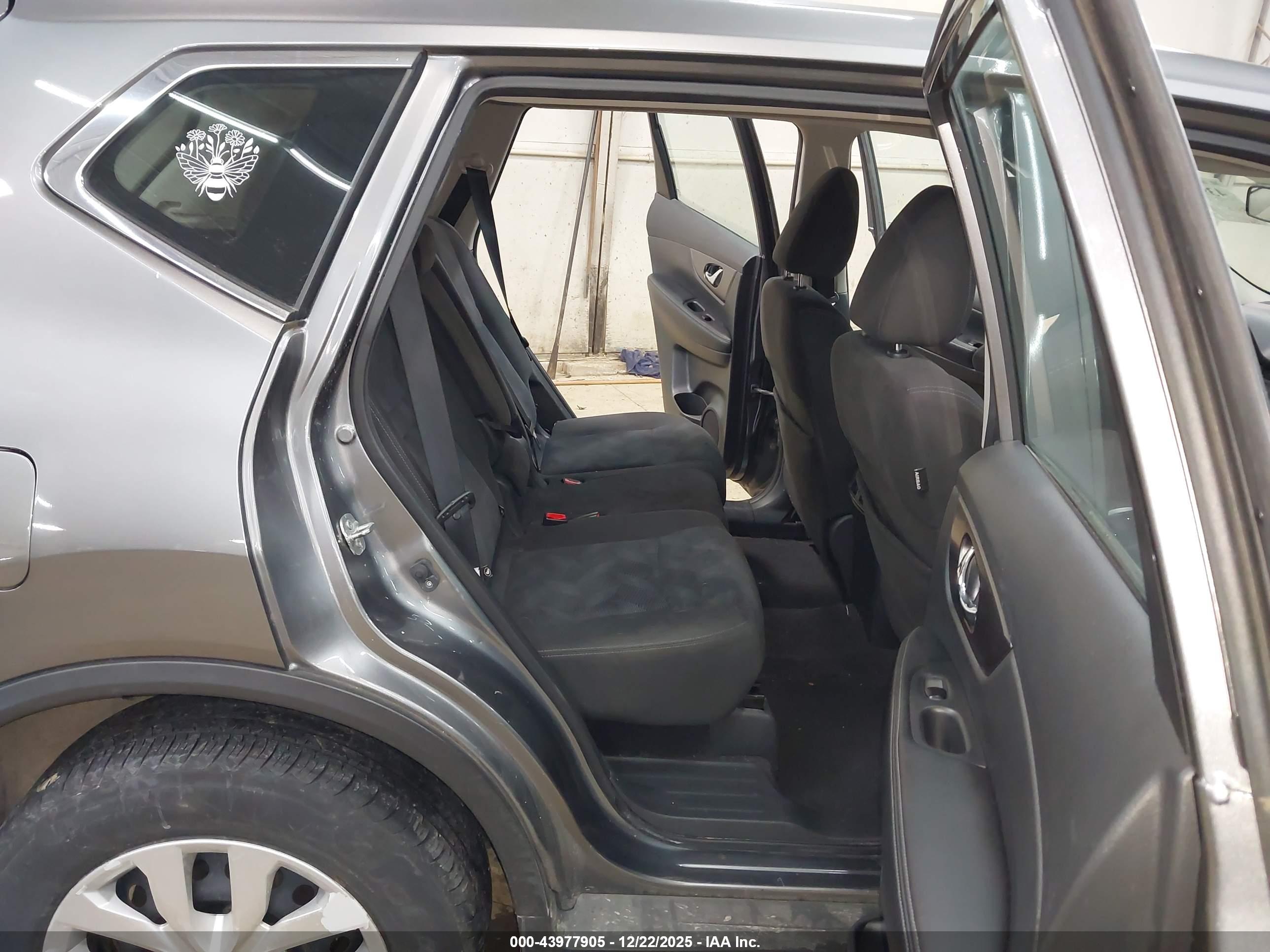 NISSAN ROGUE image 8