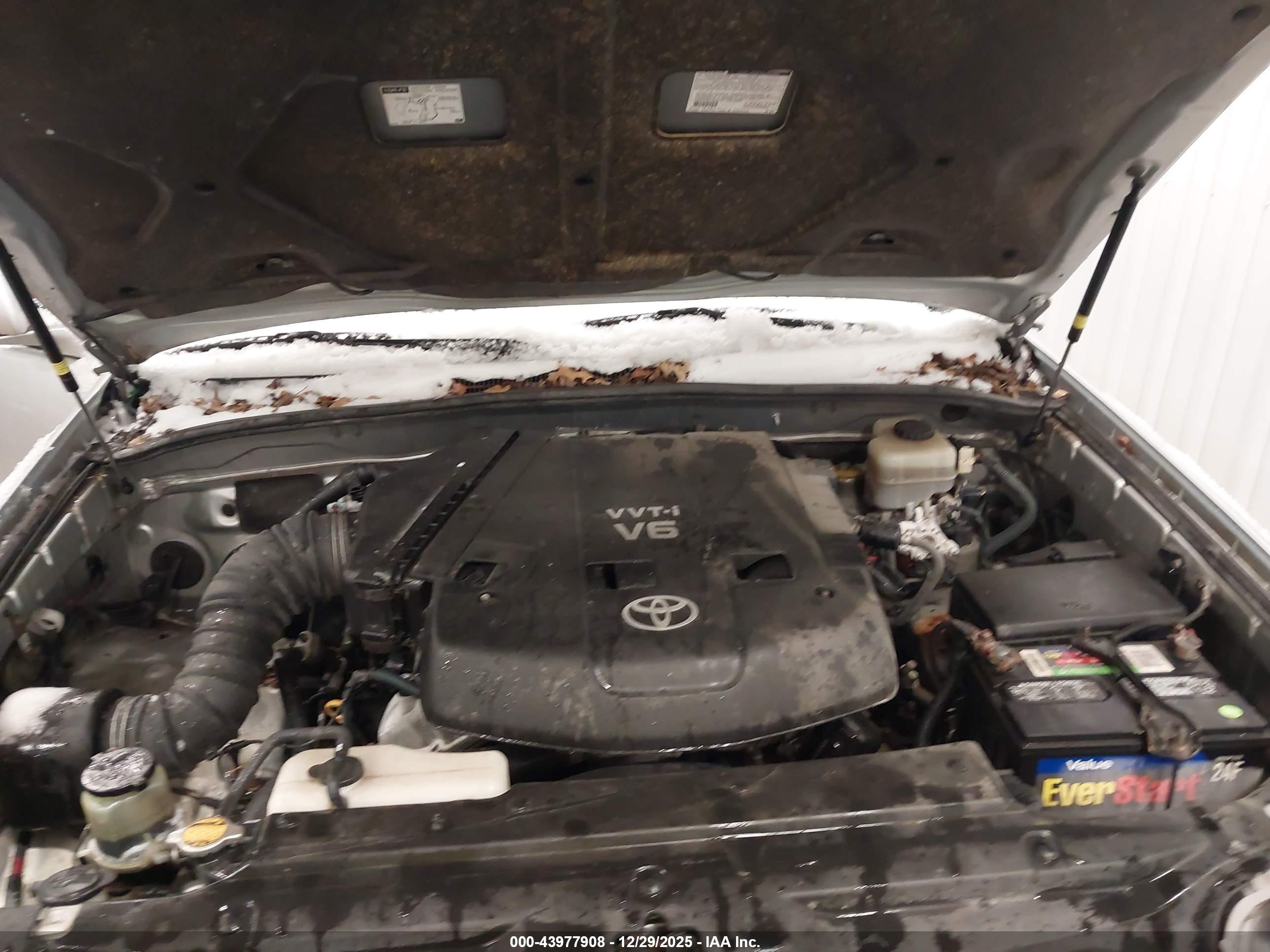 TOYOTA 4RUNNER image 10