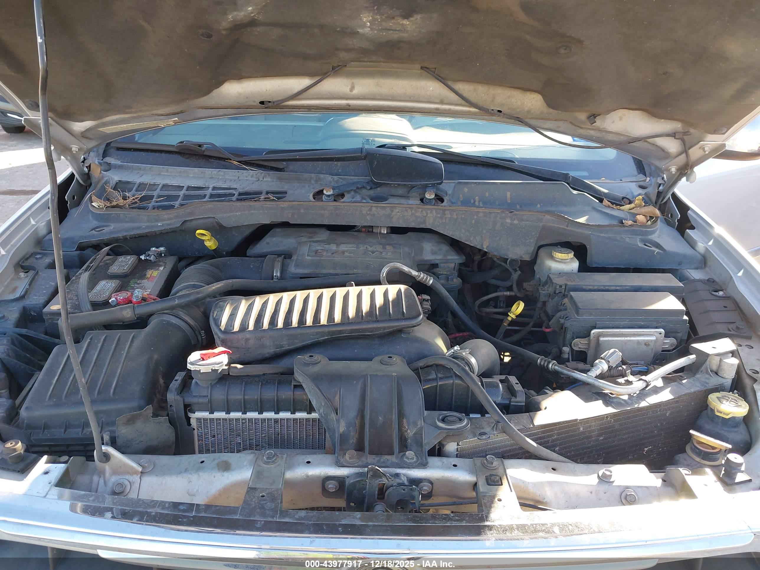 CHRYSLER ASPEN image 10
