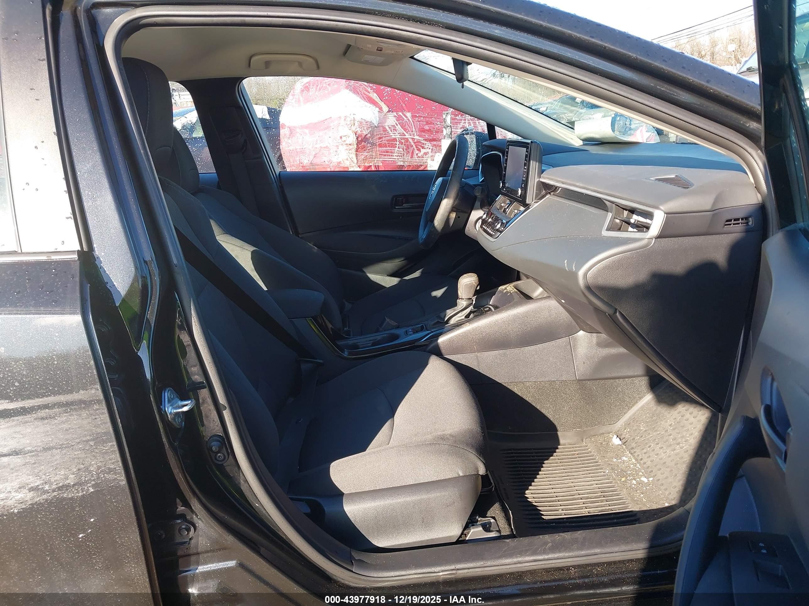 TOYOTA COROLLA image 5