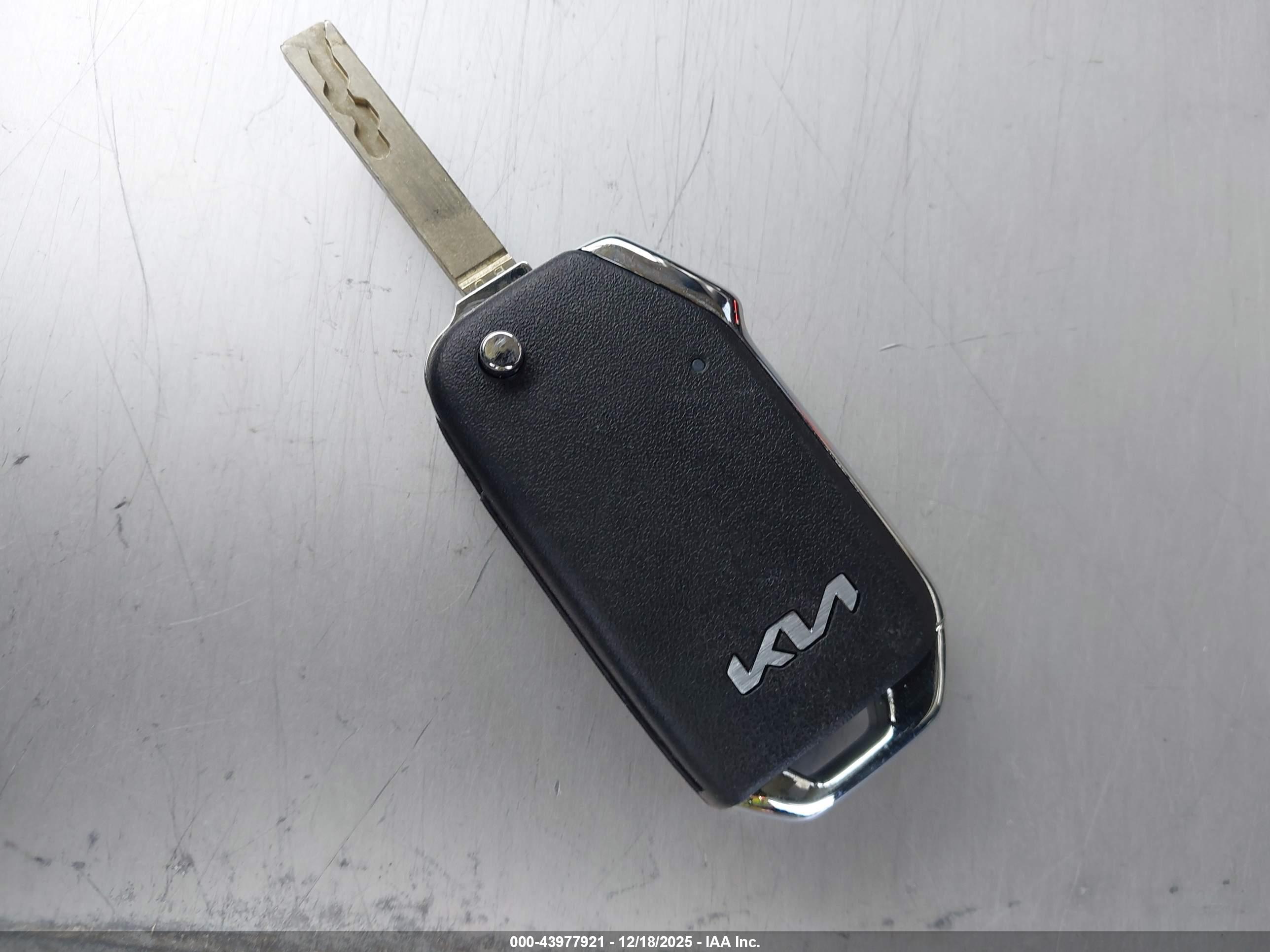 KIA SPORTAGE image 11