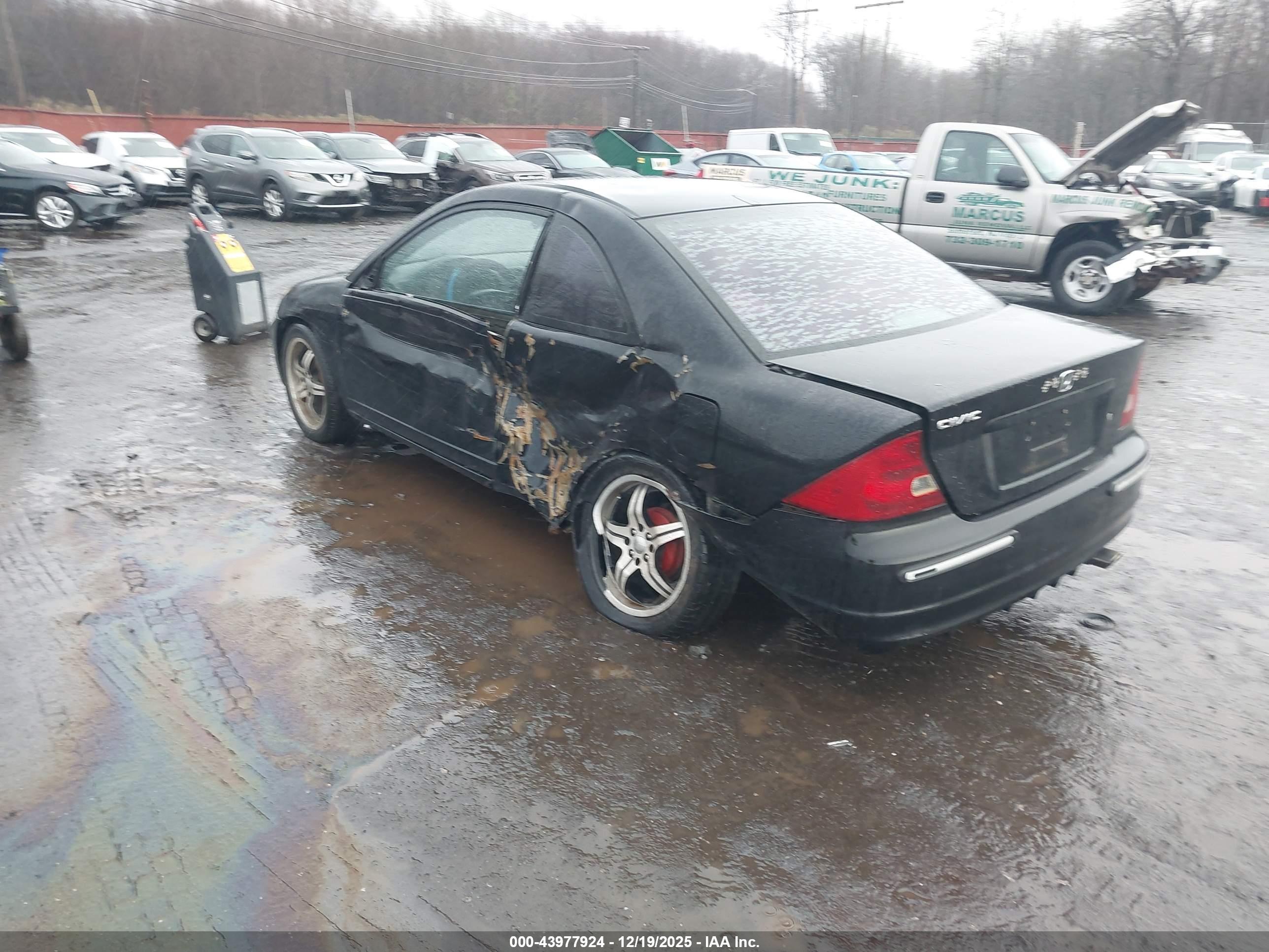 HONDA CIVIC image 3