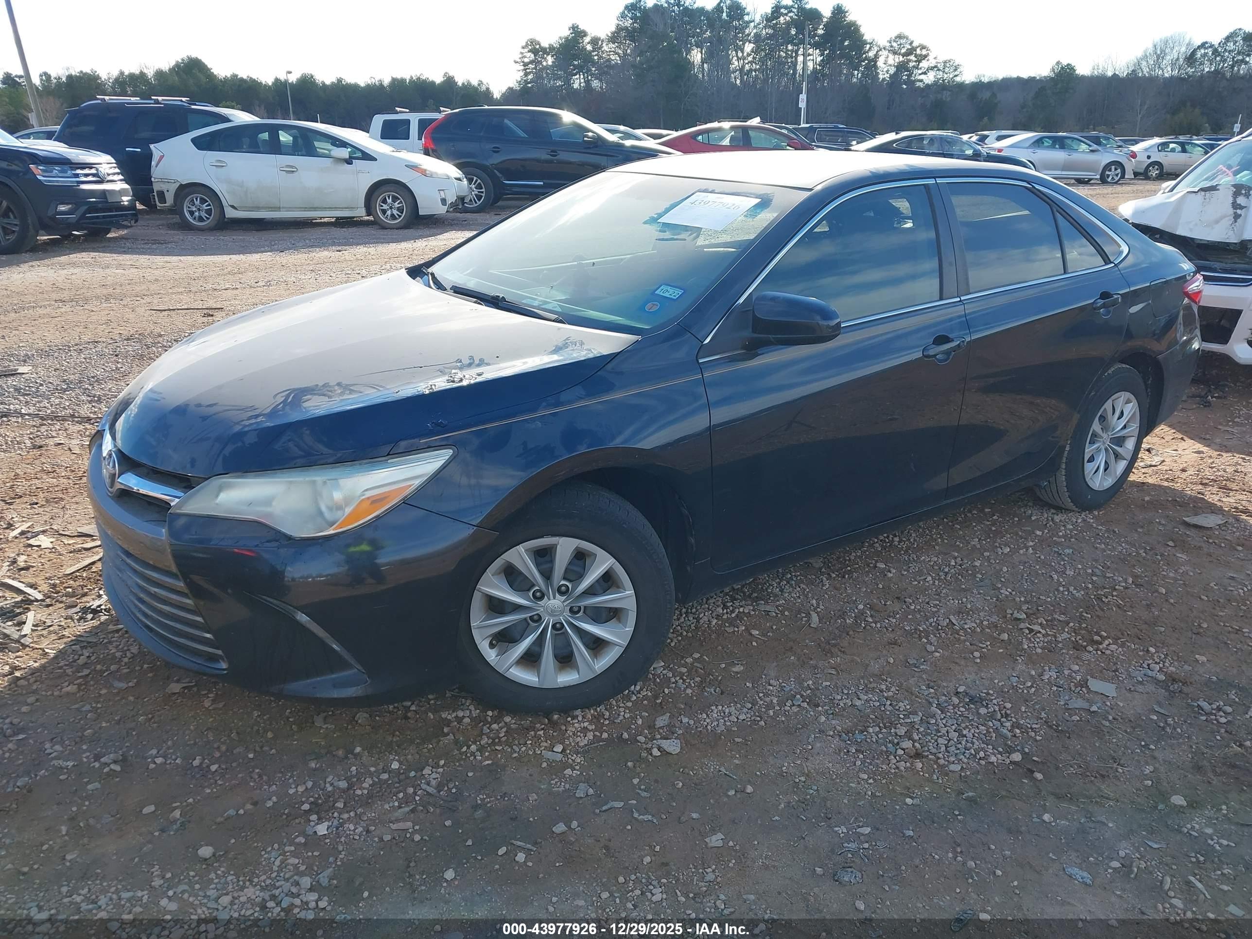 TOYOTA CAMRY image 2