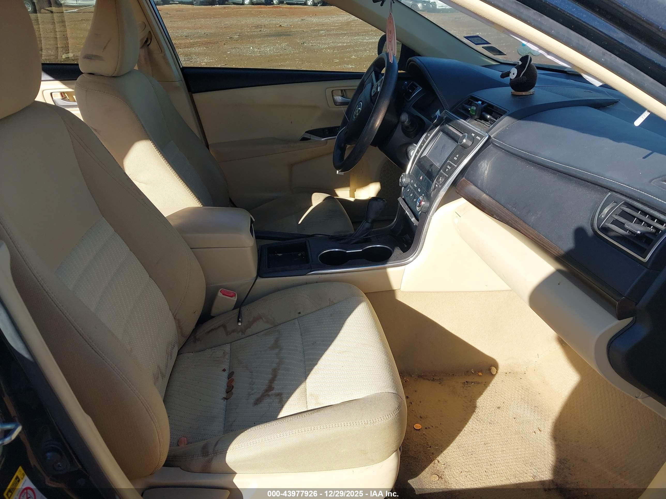 TOYOTA CAMRY image 5