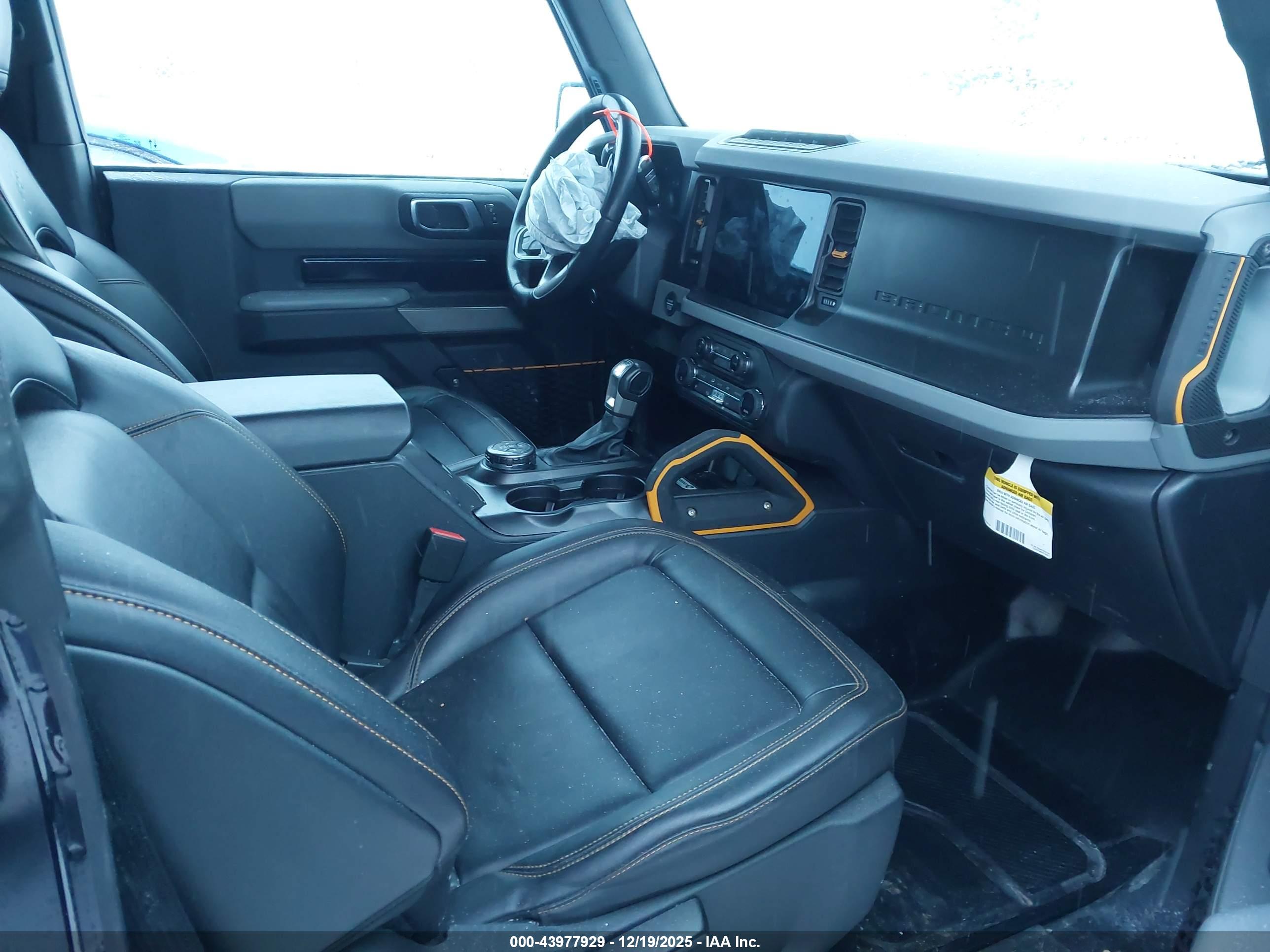 FORD BRONCO image 5