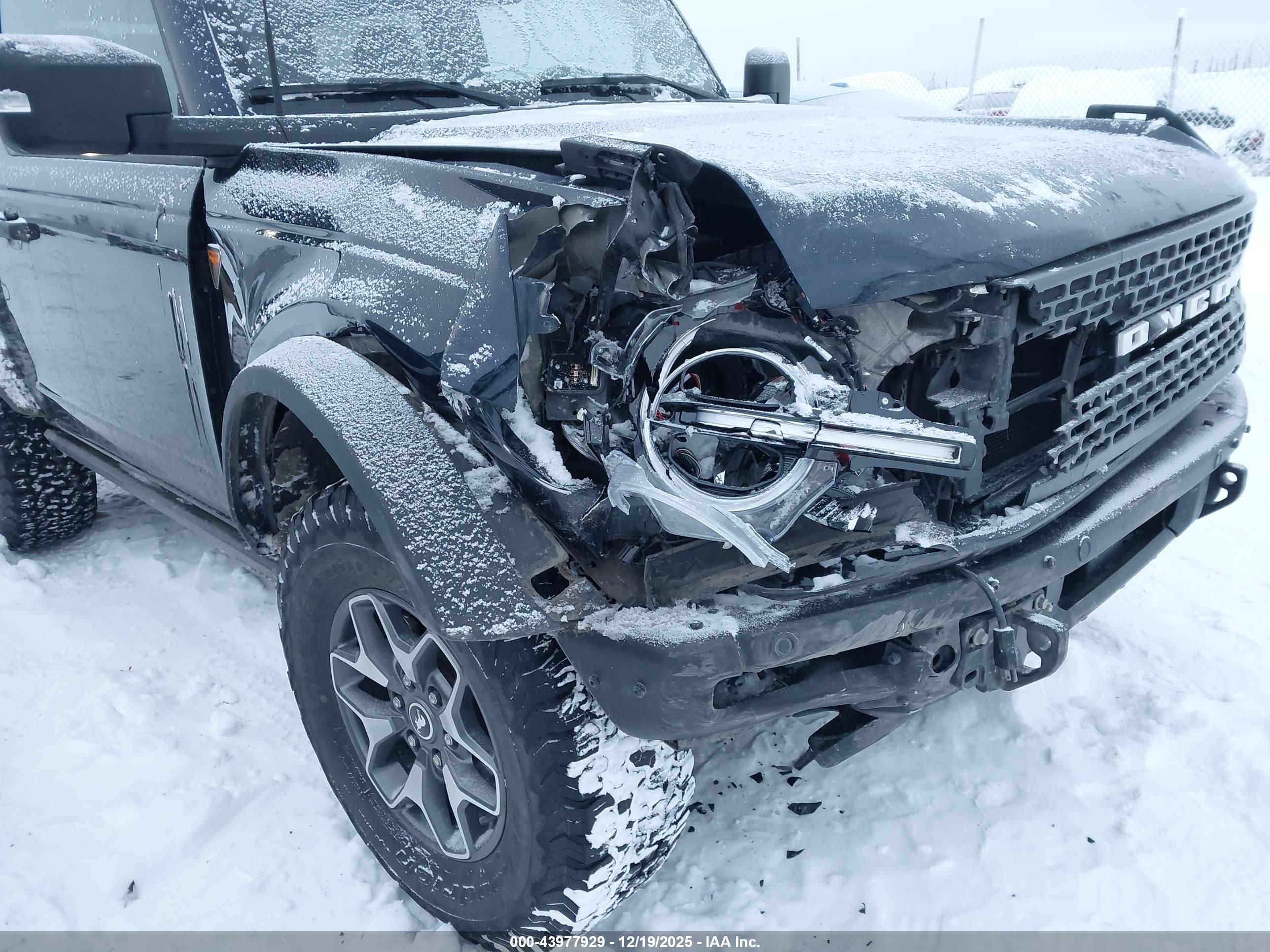 FORD BRONCO image 6