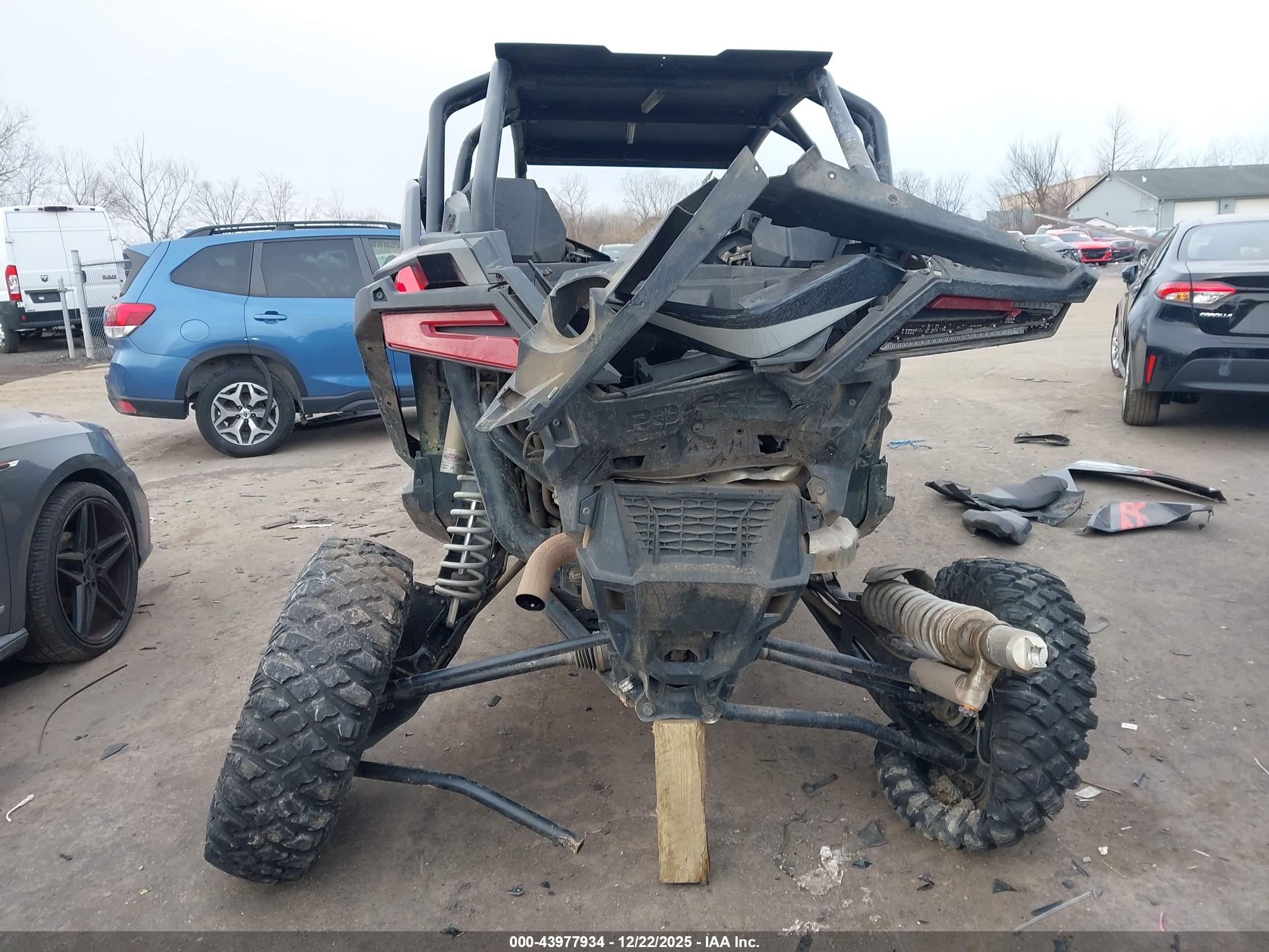 POLARIS RZR image 6