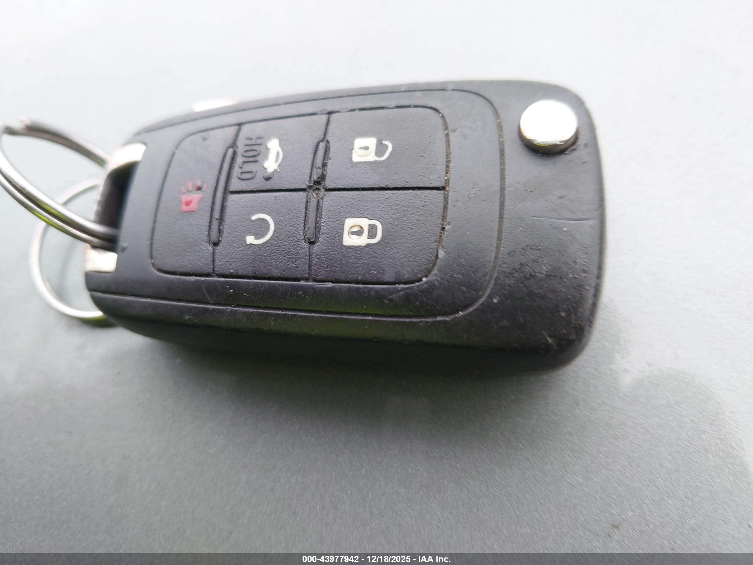BUICK LACROSSE image 11