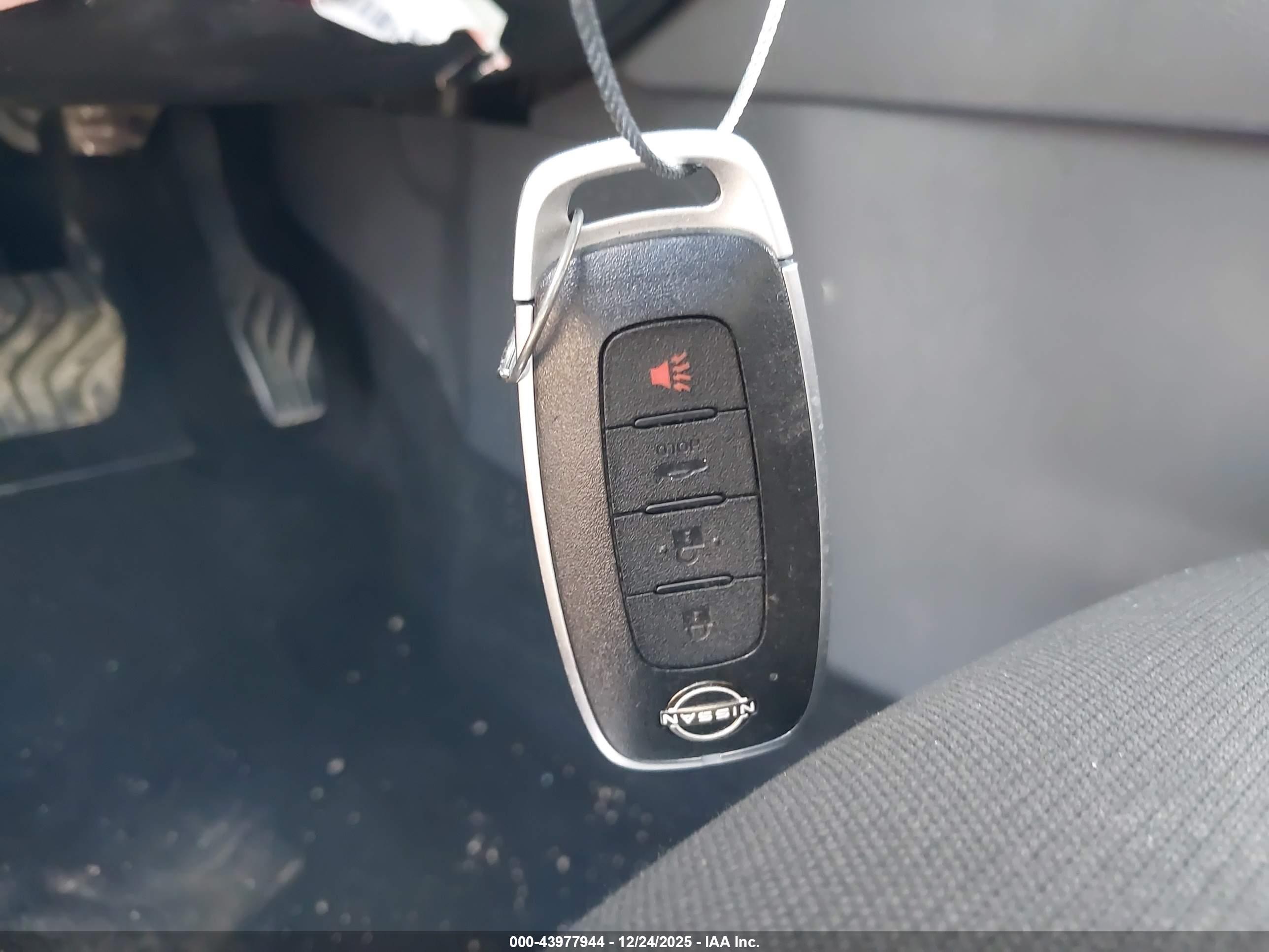 NISSAN SENTRA image 11
