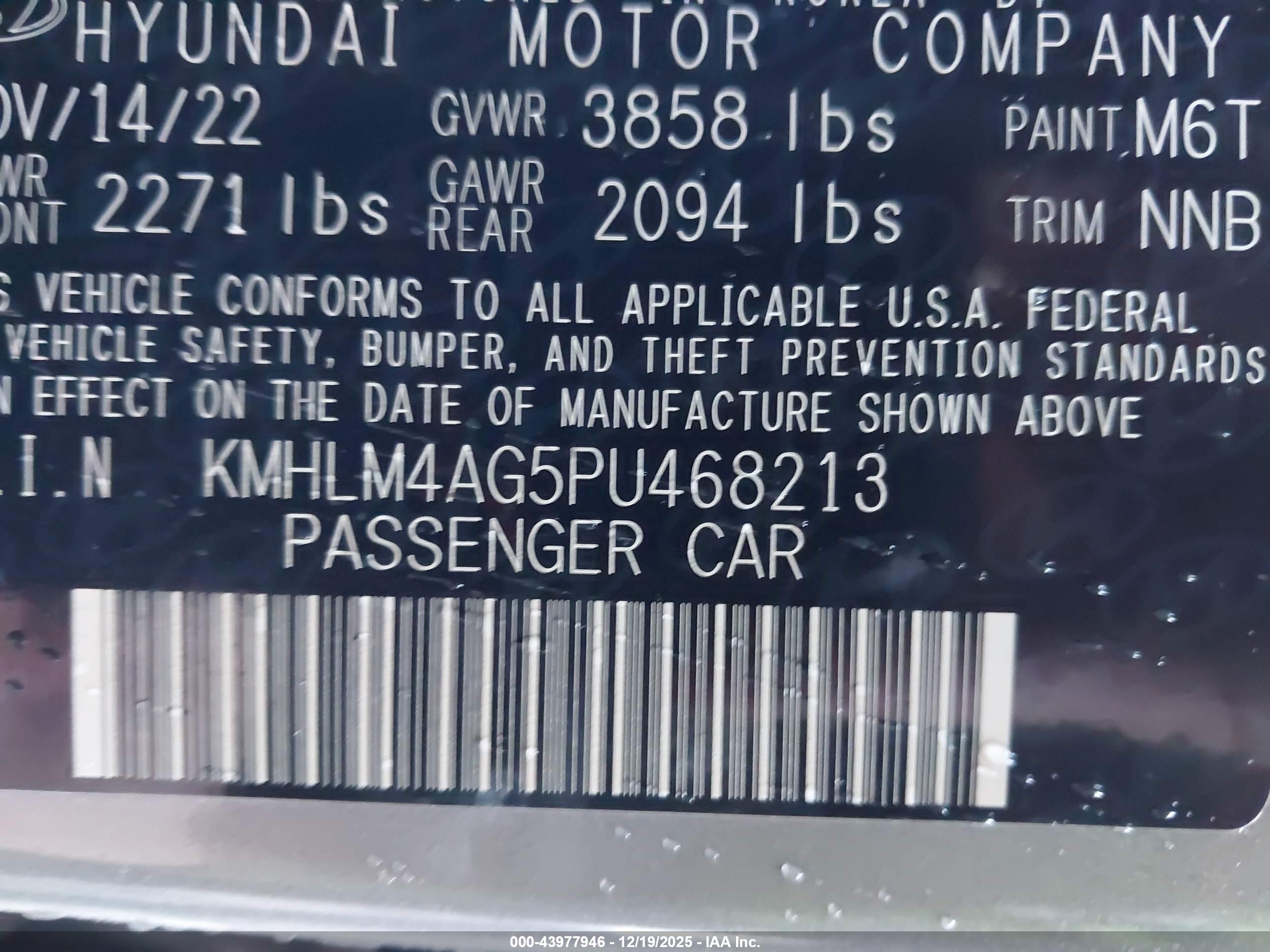 HYUNDAI ELANTRA image 9