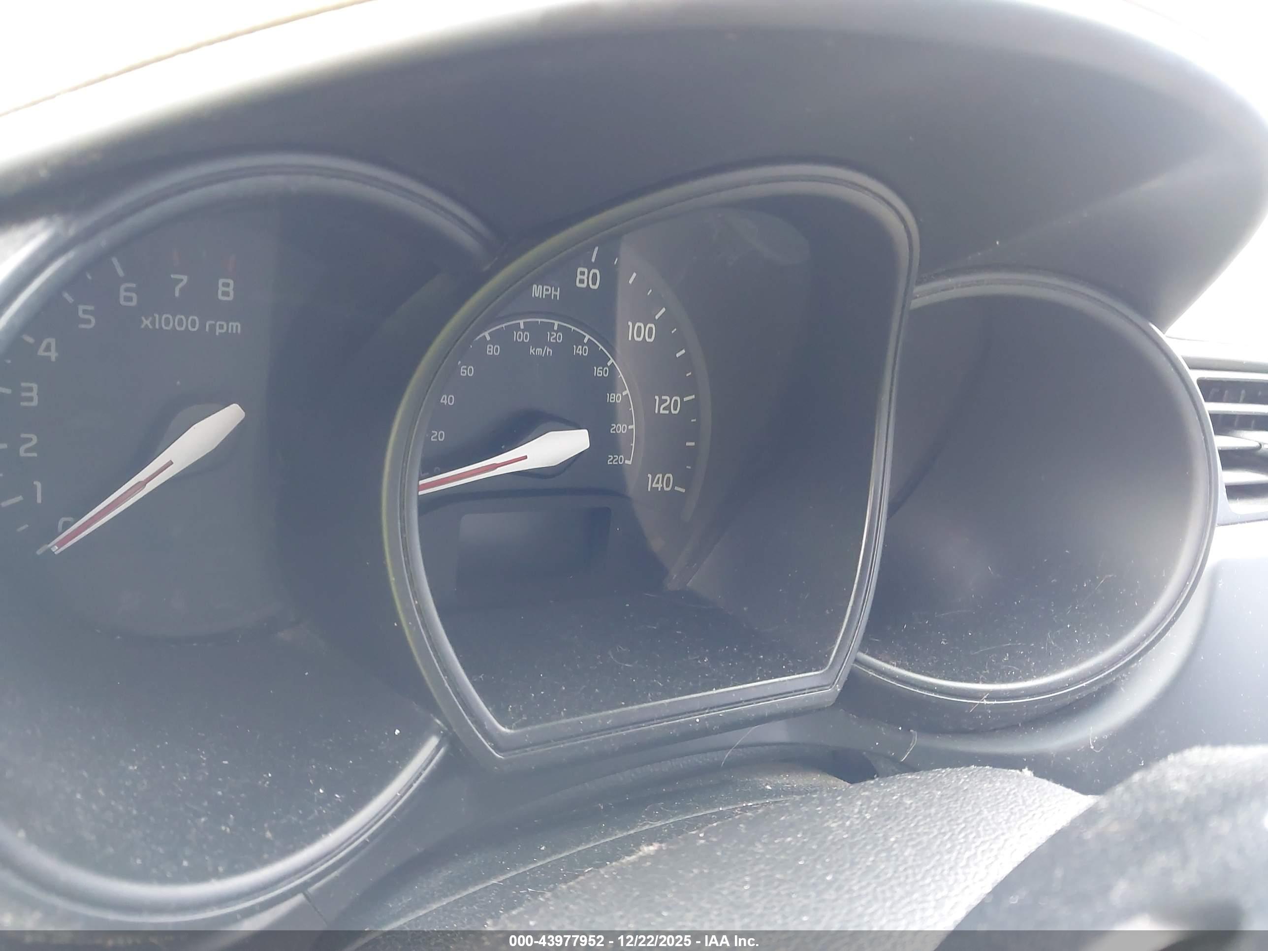 KIA RIO image 7